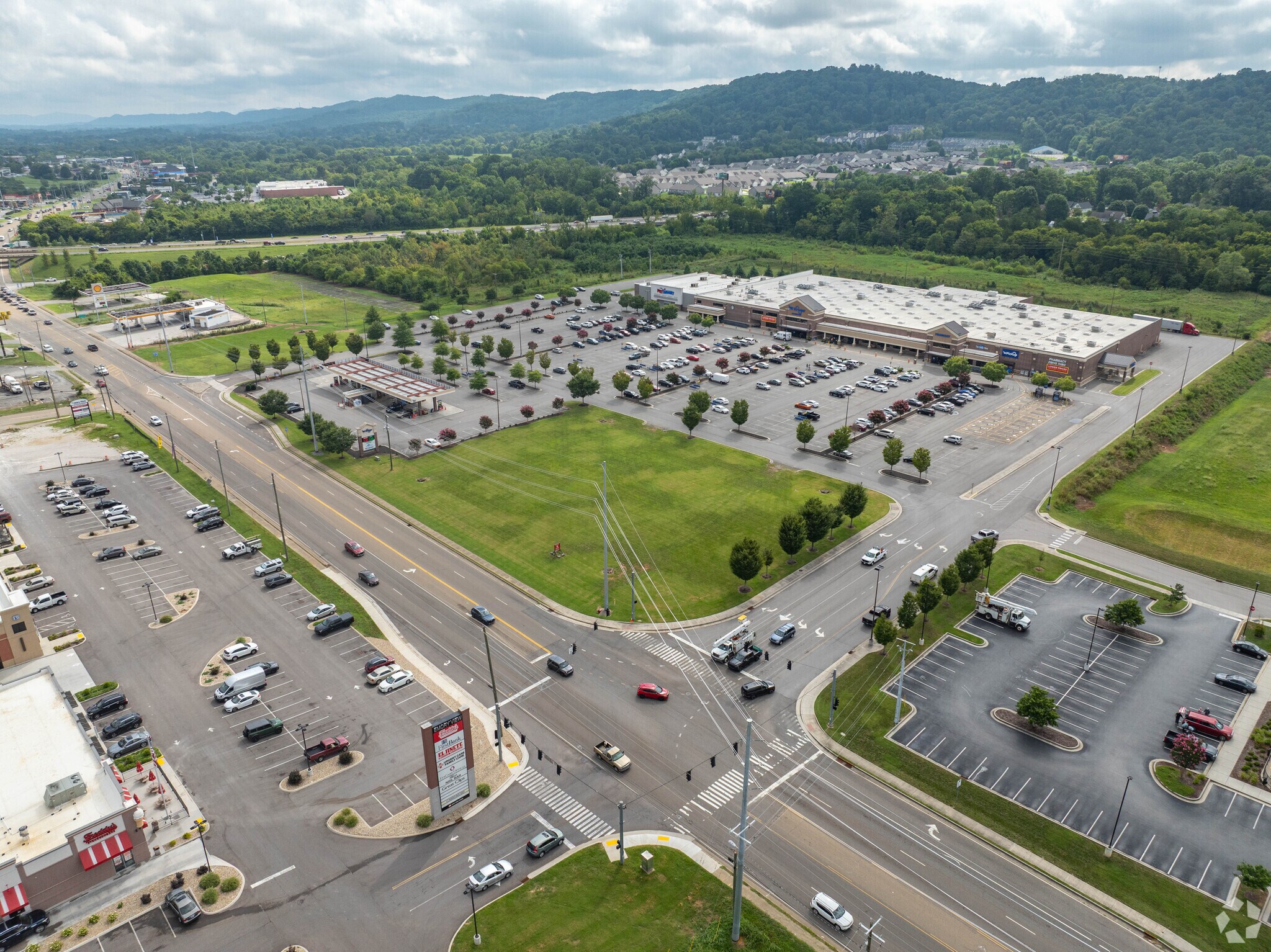 224 E Emory Rd, Powell, TN for Rent