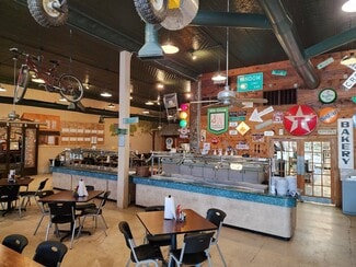 Windom, TX Restaurant - 412-414 Main St