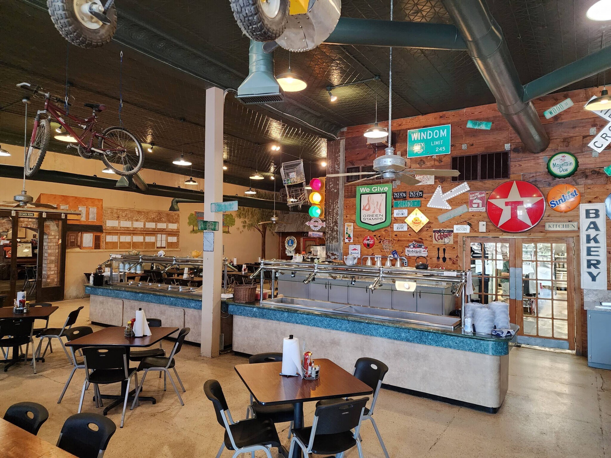412-414 Main St, Windom, TX for Sale