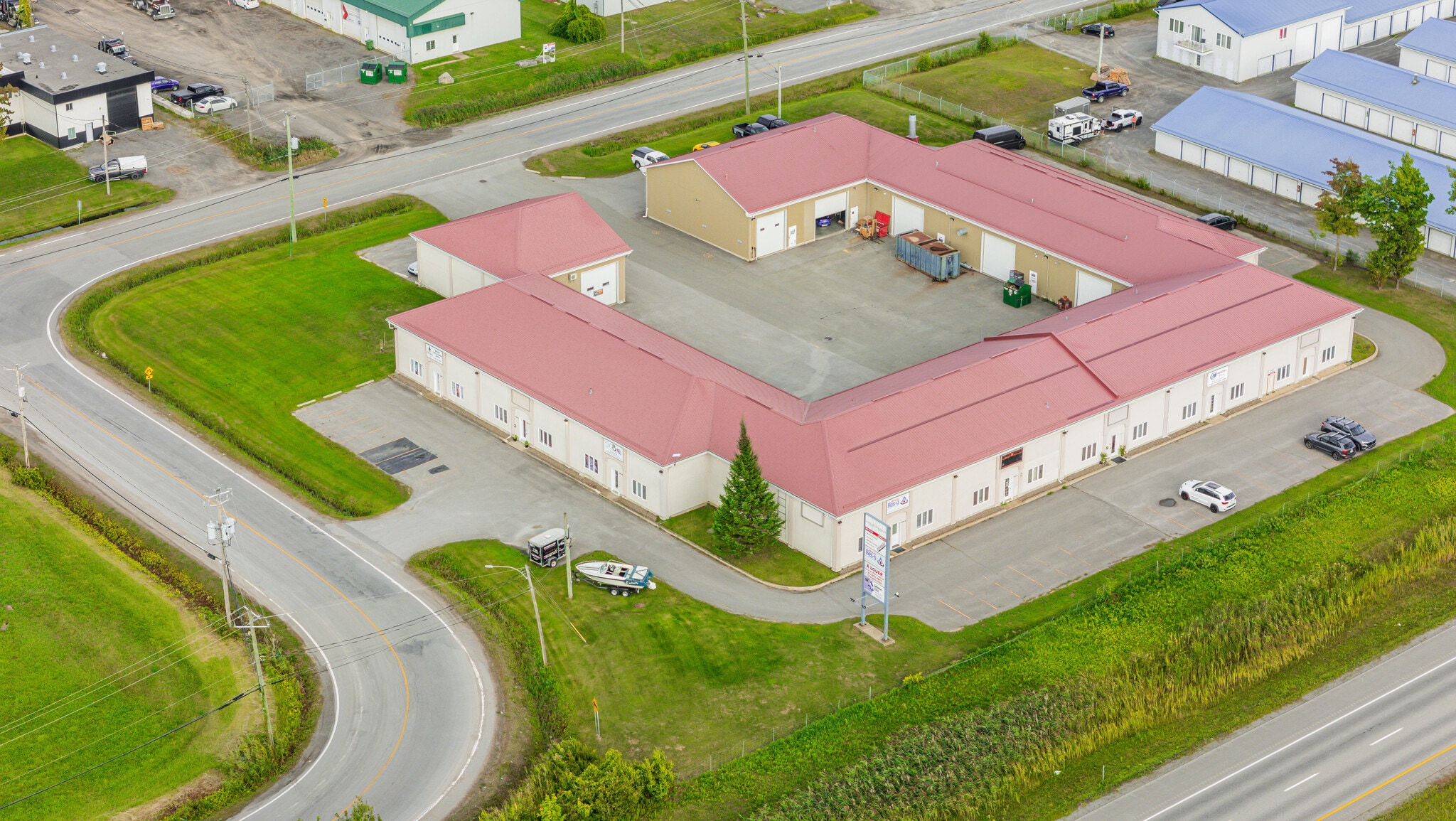 250 Rue Industrielle, St-Roch-de-L'achigan, QC for Sale