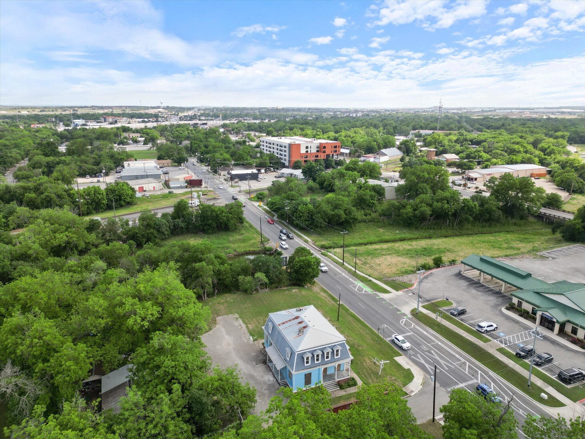 321 L B J dr, San Marcos, TX for Sale