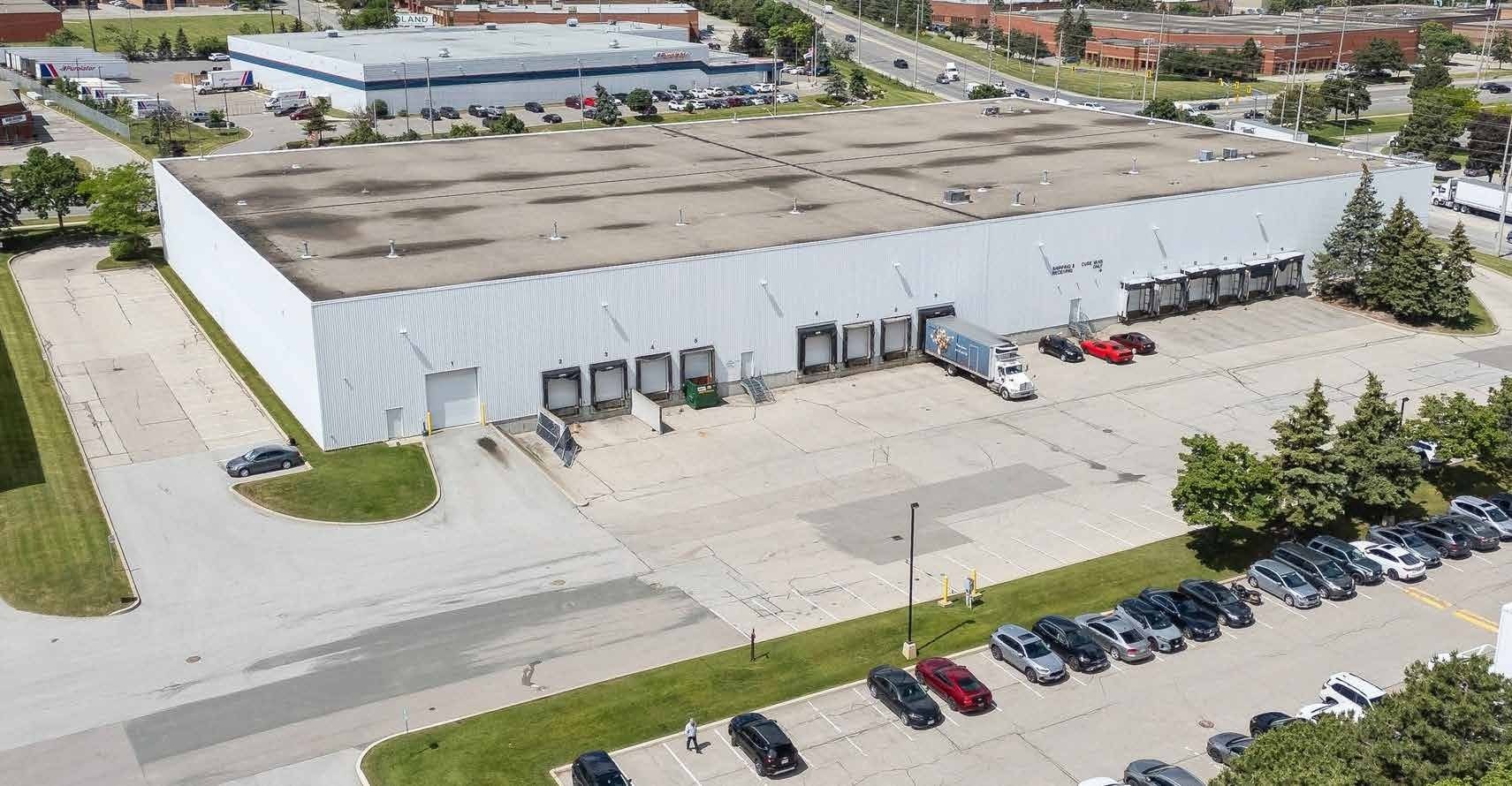 1030 Courtneypark Dr E, Mississauga, ON for Rent