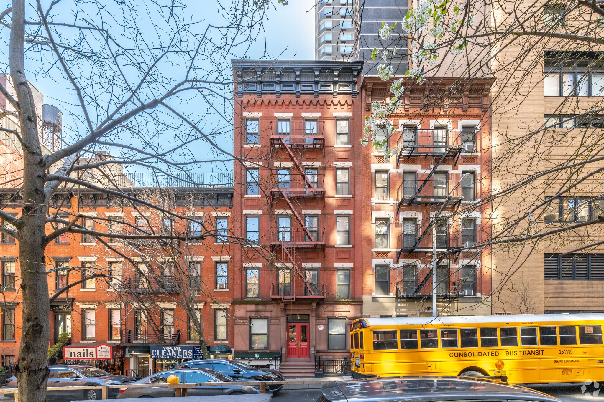 208 E 87th St, New York, NY for Rent