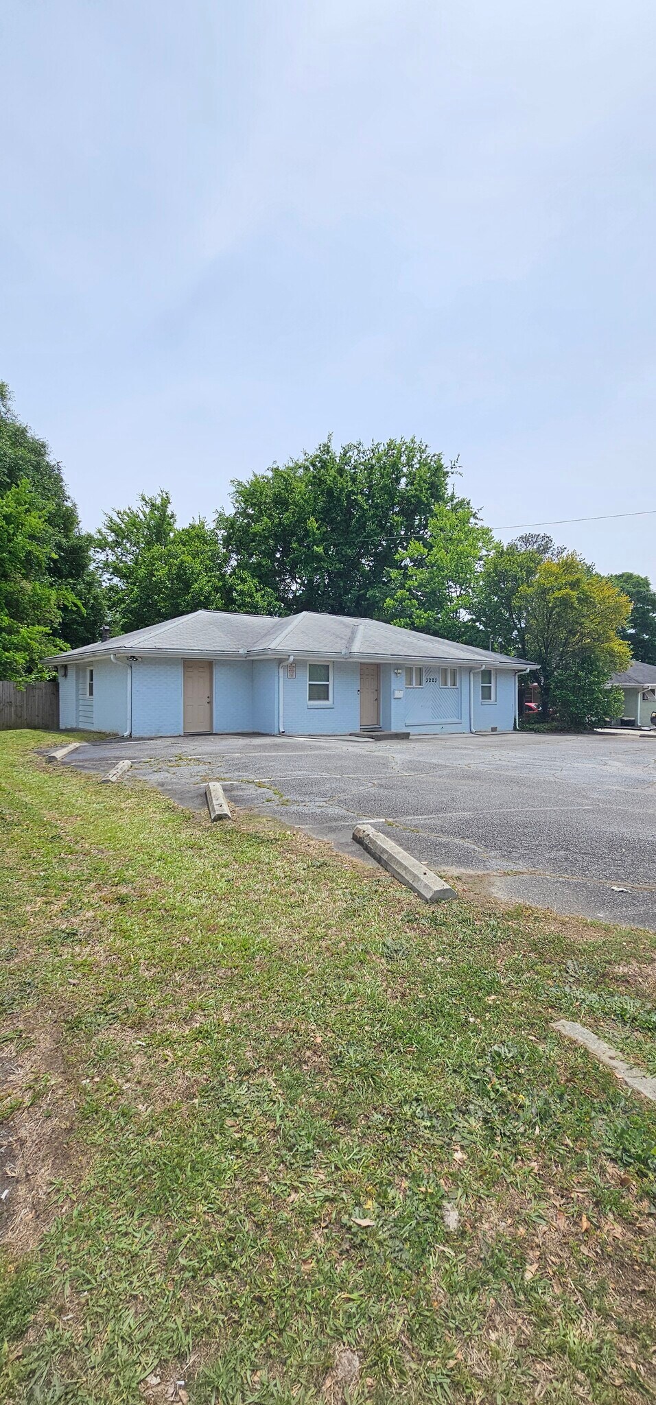3223 Shallowford Rd, Atlanta, GA for Rent