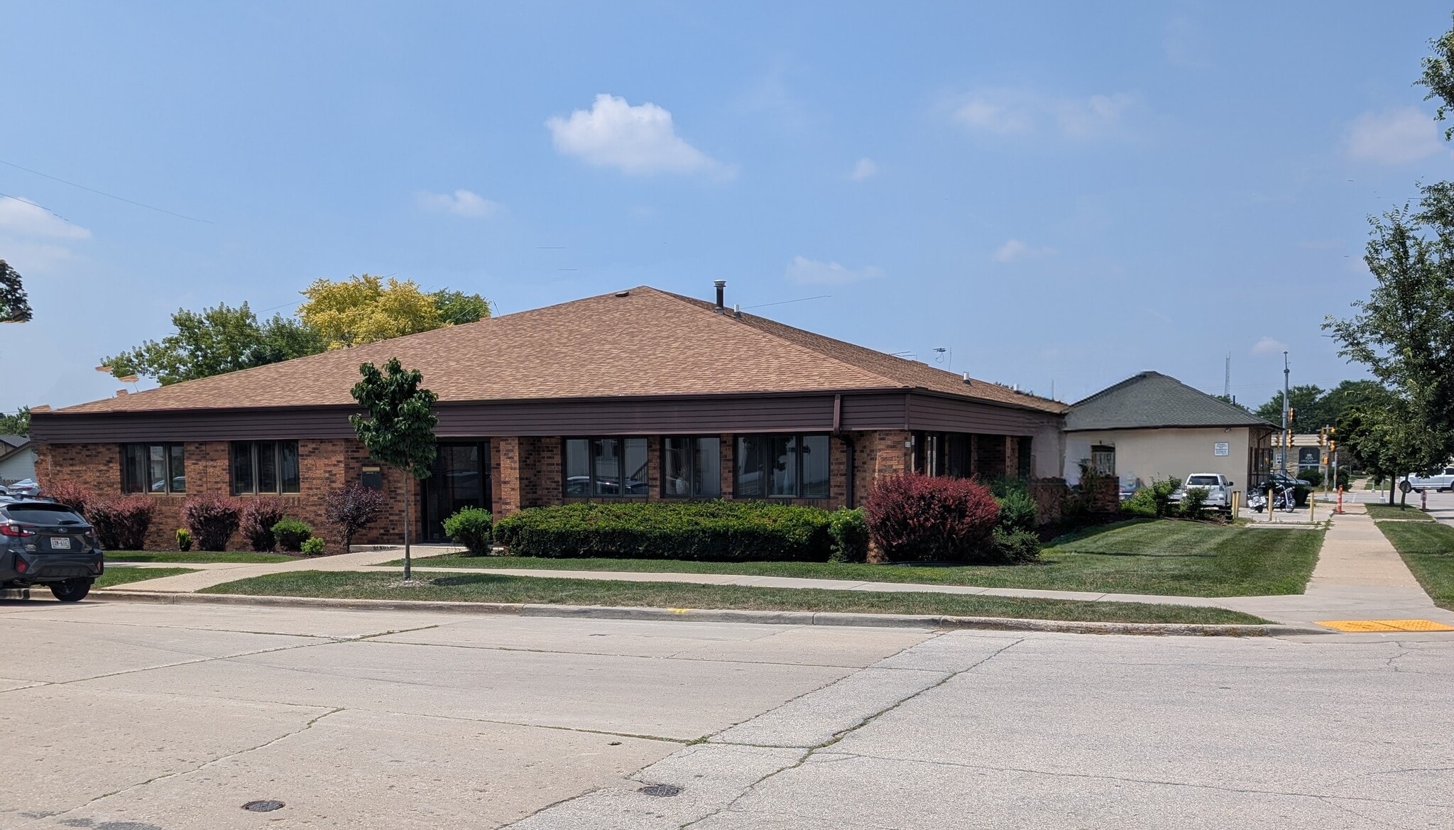 10701 W Lincoln Ave, Milwaukee, WI for Rent