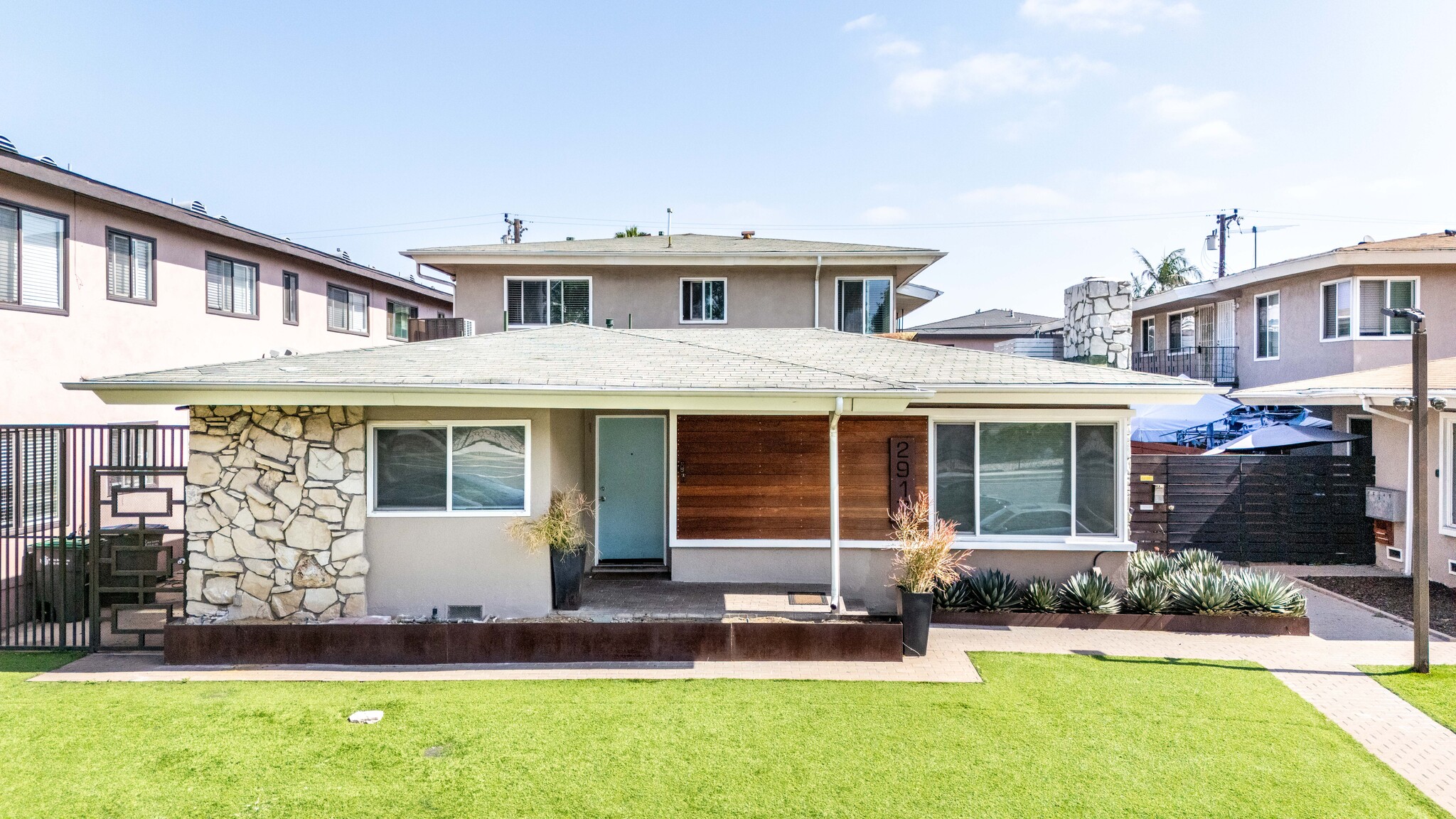 2917 W Rosecrans Ave, Gardena, CA for Sale