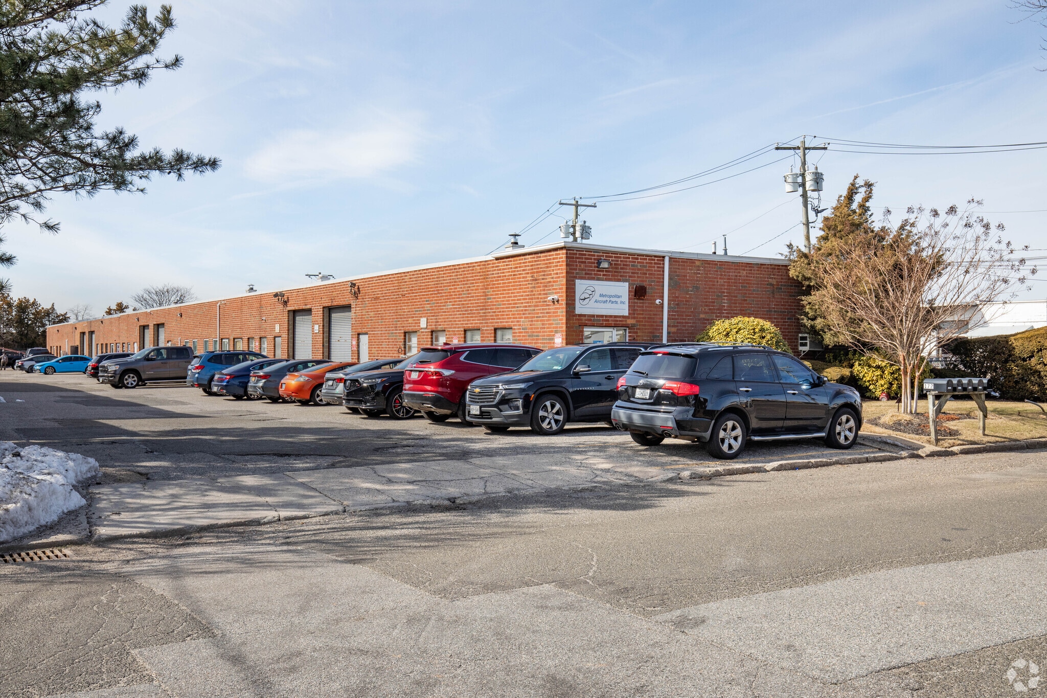 172 Cabot St, West Babylon, NY for Rent