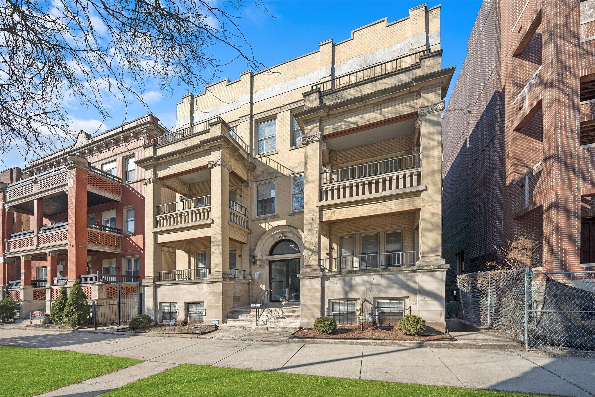 4320 S Michigan Ave, Chicago, IL for Sale