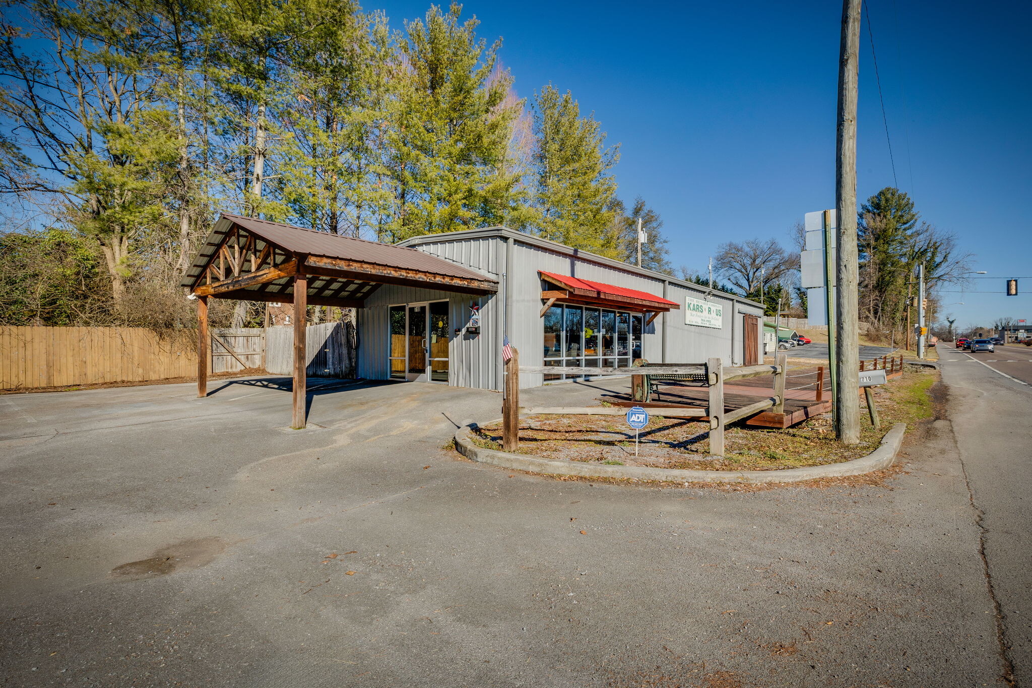 710 Volunteer Pky, Bristol, TN for Sale