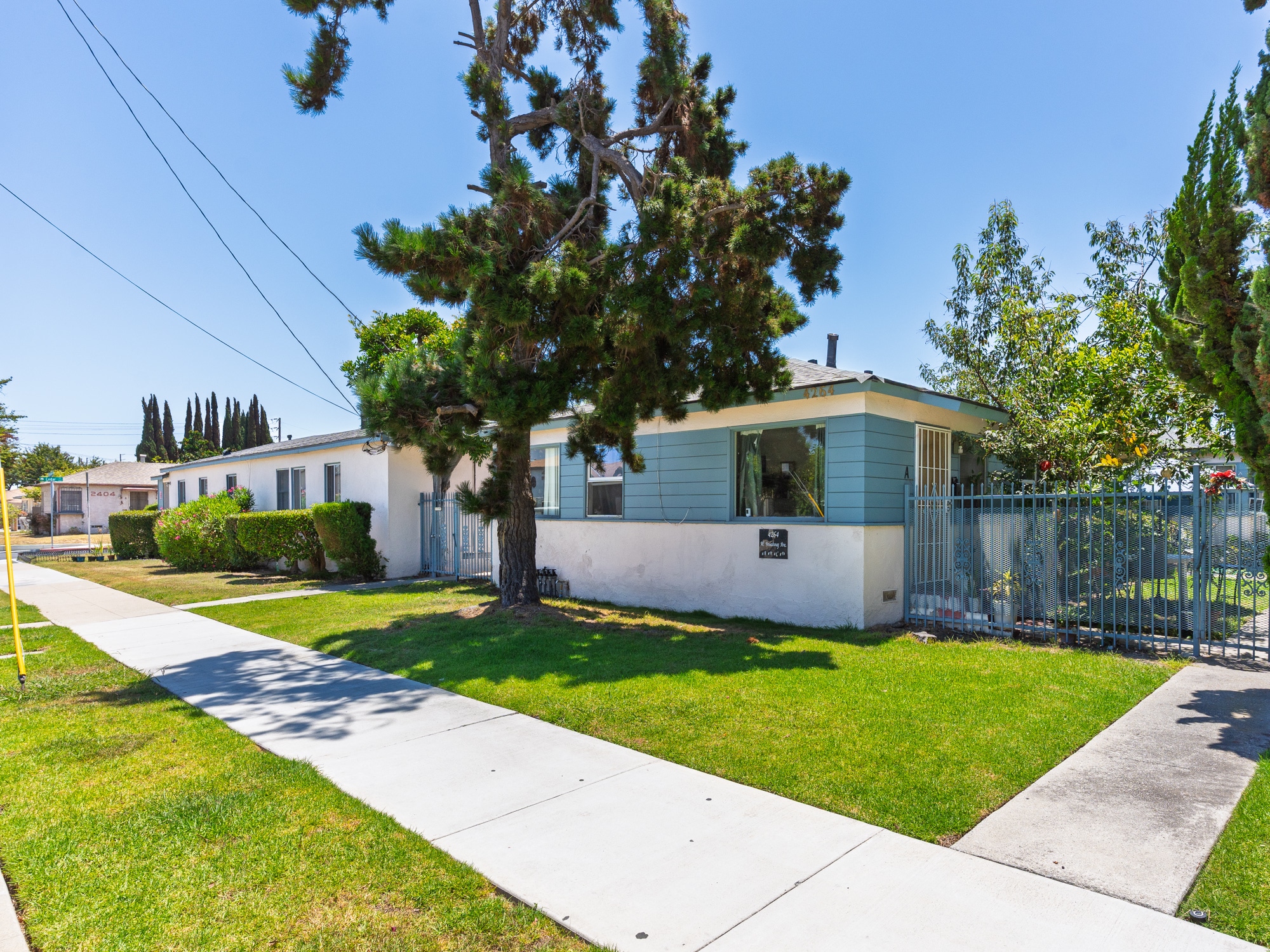 4264 W Broadway, Hawthorne, CA for Sale