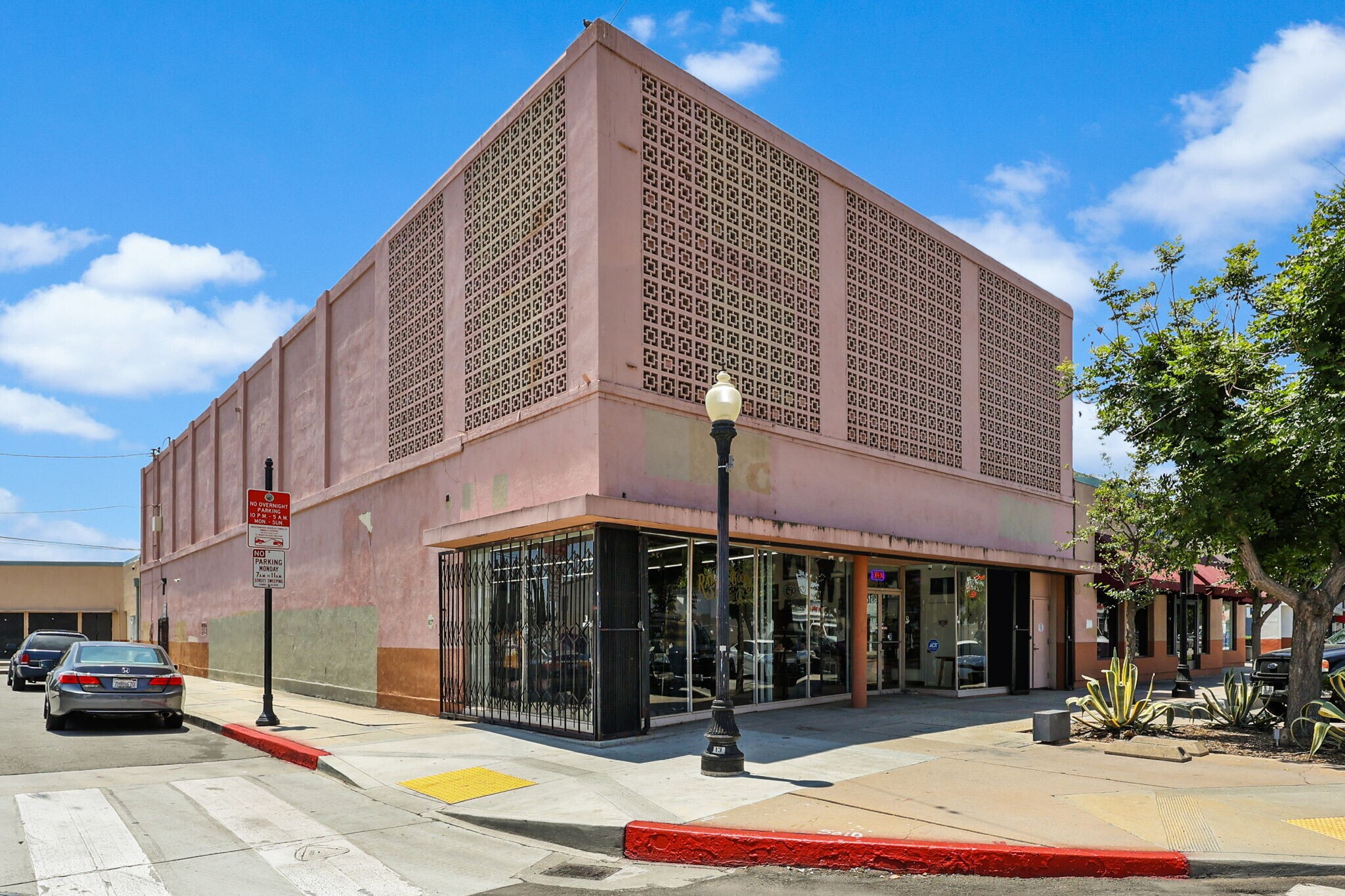 10640 Main St, El Monte, CA for Sale
