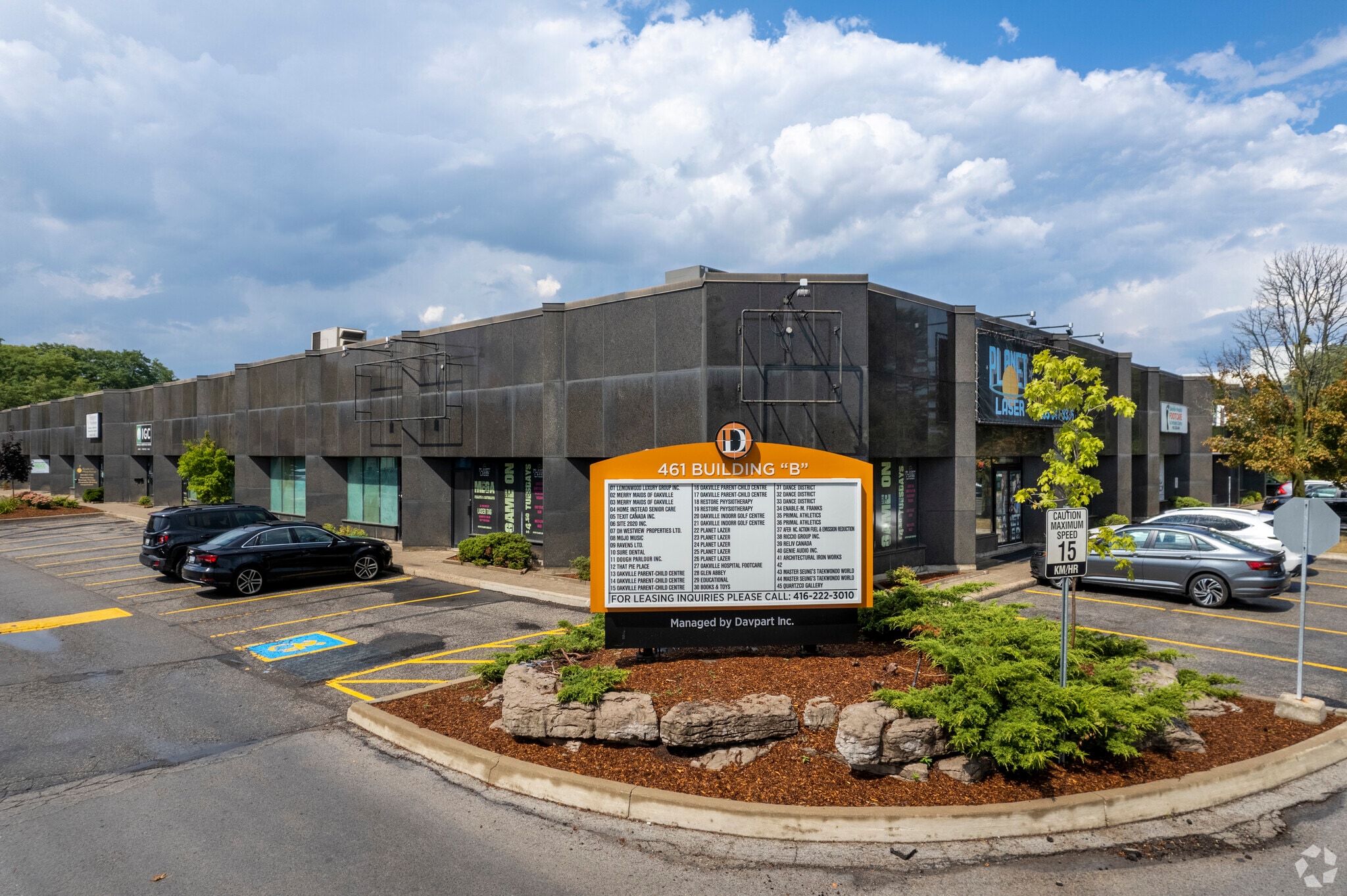 461 N Service Rd W, Oakville, ON for Rent