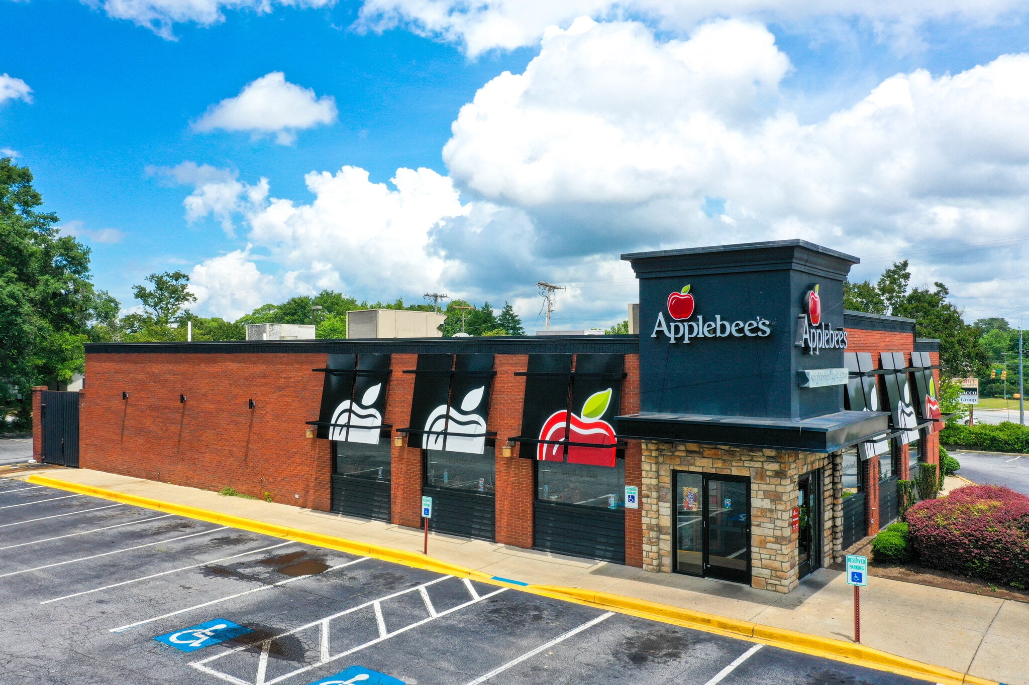 704 W Wade Hampton Blvd, Greer, SC for Sale