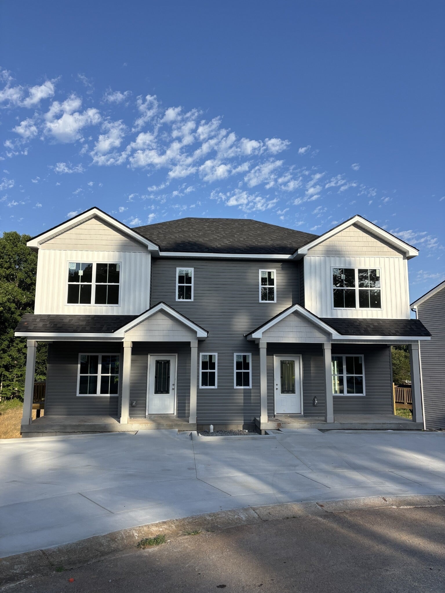 407 Cook Dr, Clarksville, TN for Sale