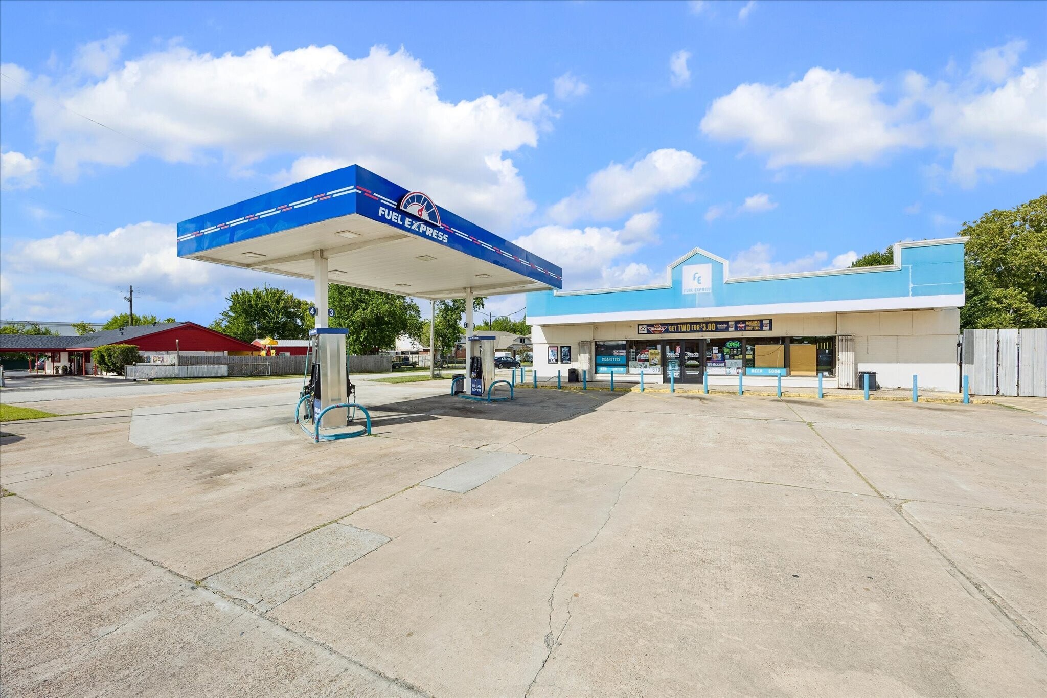 5010 Red Bluff Rd, Pasadena, TX for Sale