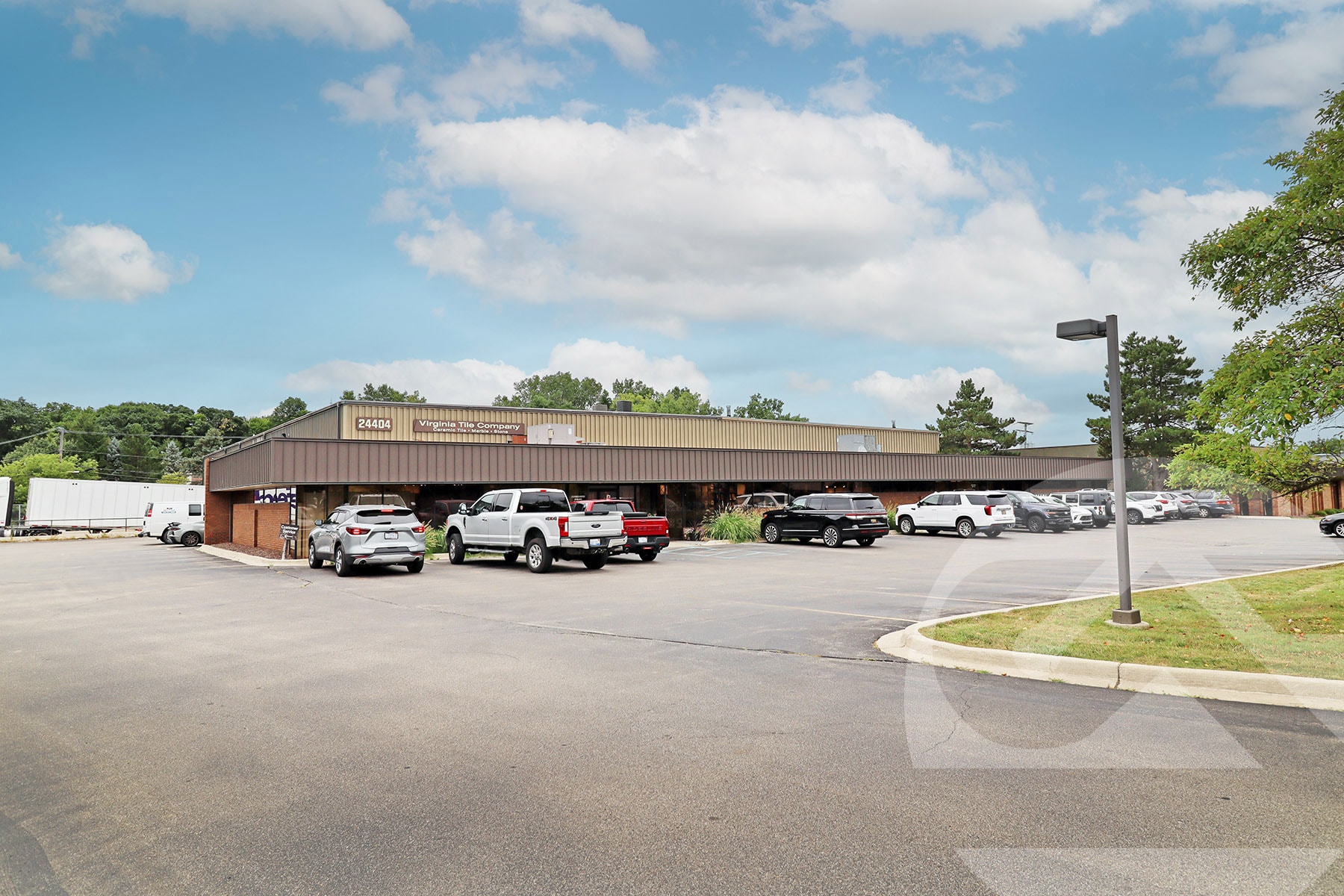 24404 Indoplex Cir, Farmington Hills, MI for Sale