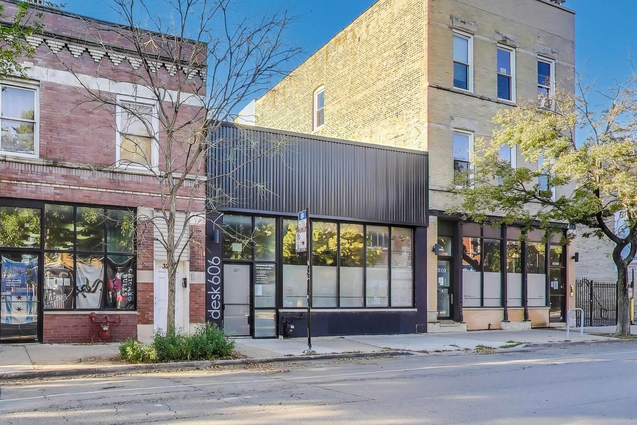 3271 W Armitage Ave, Chicago, IL for Rent