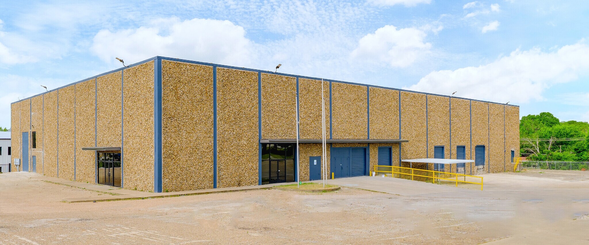 3900 Benbrook Blvd, Fort Worth, TX for Sale