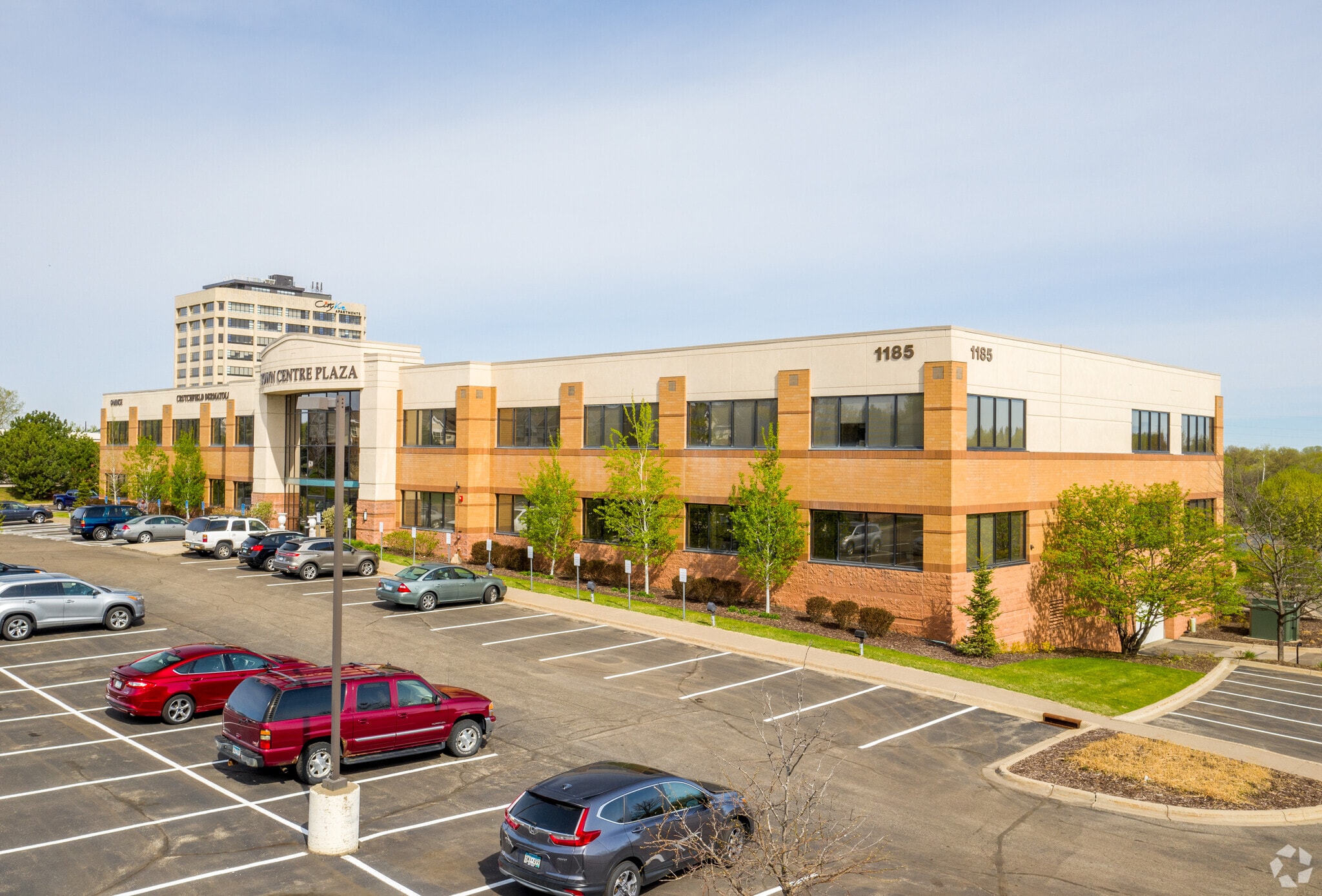 1185 Town Centre Dr, Eagan, MN for Rent