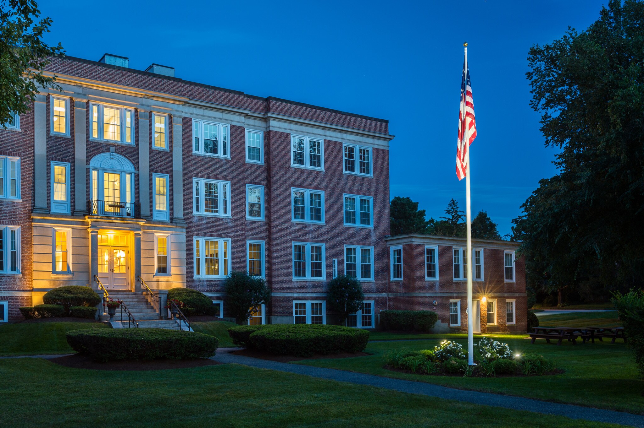 16 Laurel Ave Wellesley, MA 02481 Office Property for Lease on