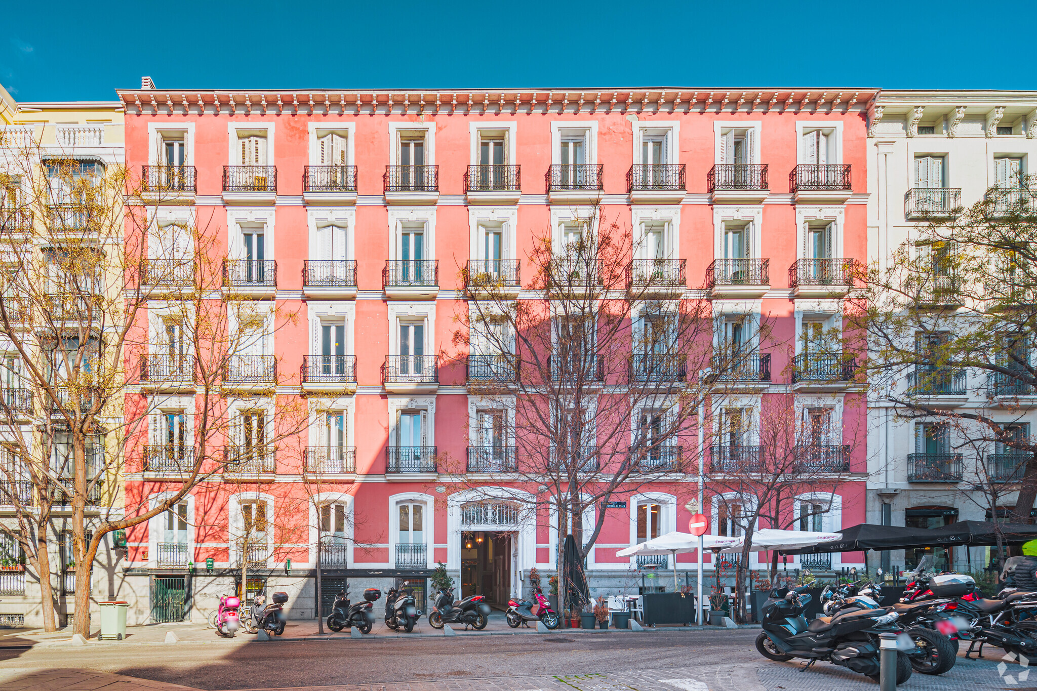 Calle Salustiano Olózaga, Madrid, MAD for Rent