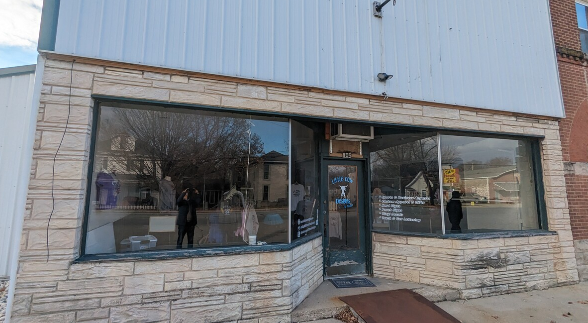 805 S Michigan Rd, Burlington, IN for Rent