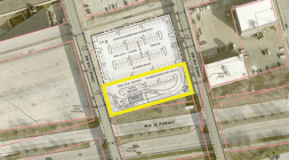 Des Moines, IA Commercial Land - Southwest 8th St @ Martin Luther King Jr Pkwy