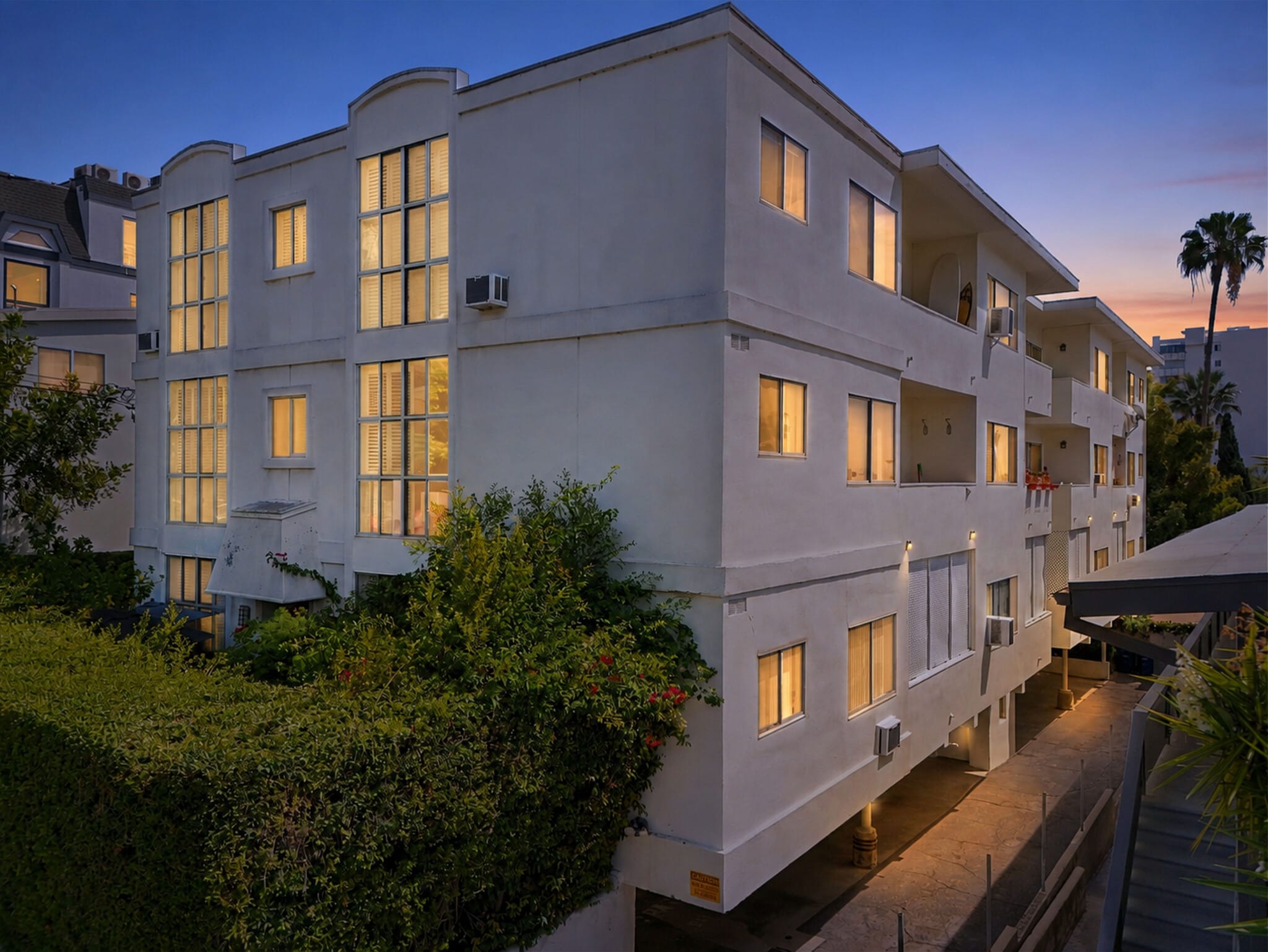 1214 N Clark St, West Hollywood, CA for Sale
