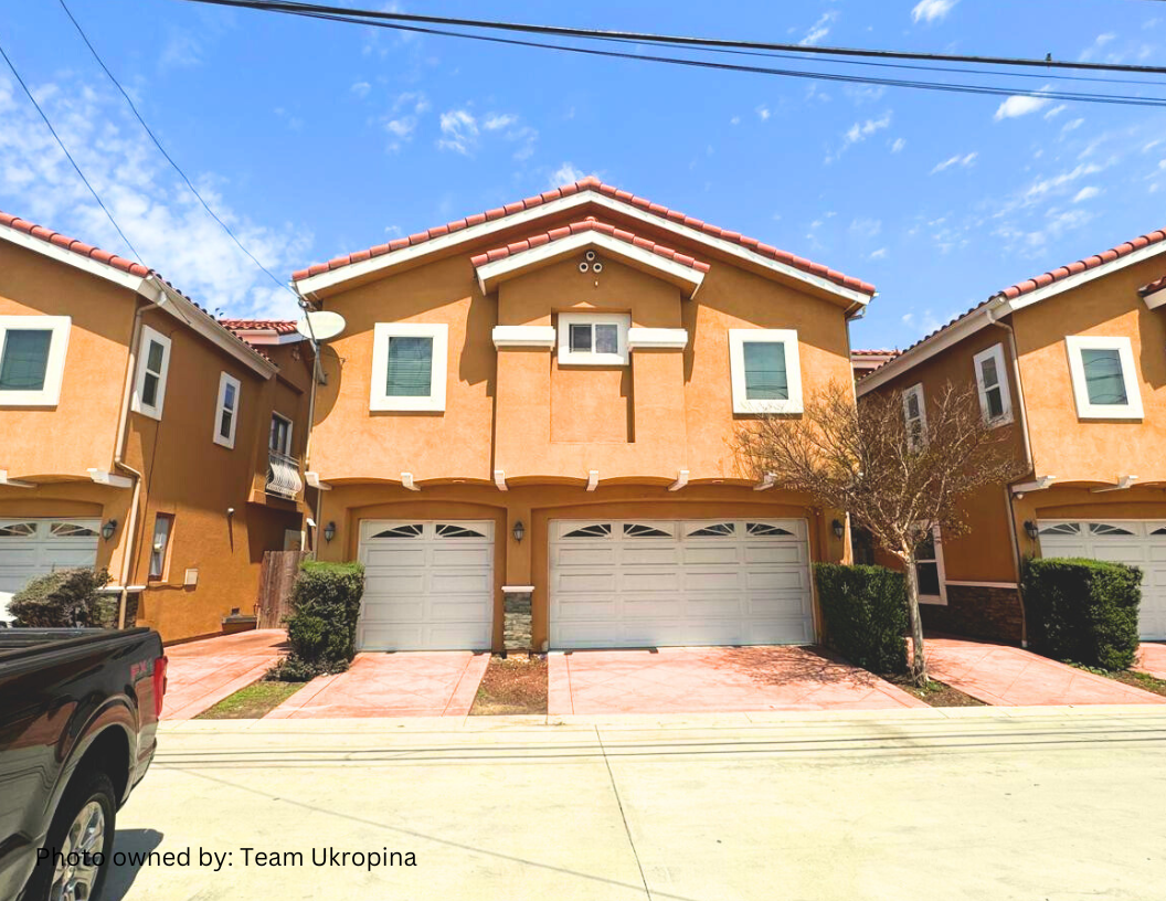 12712 Menlo Ave, Hawthorne, CA for Sale