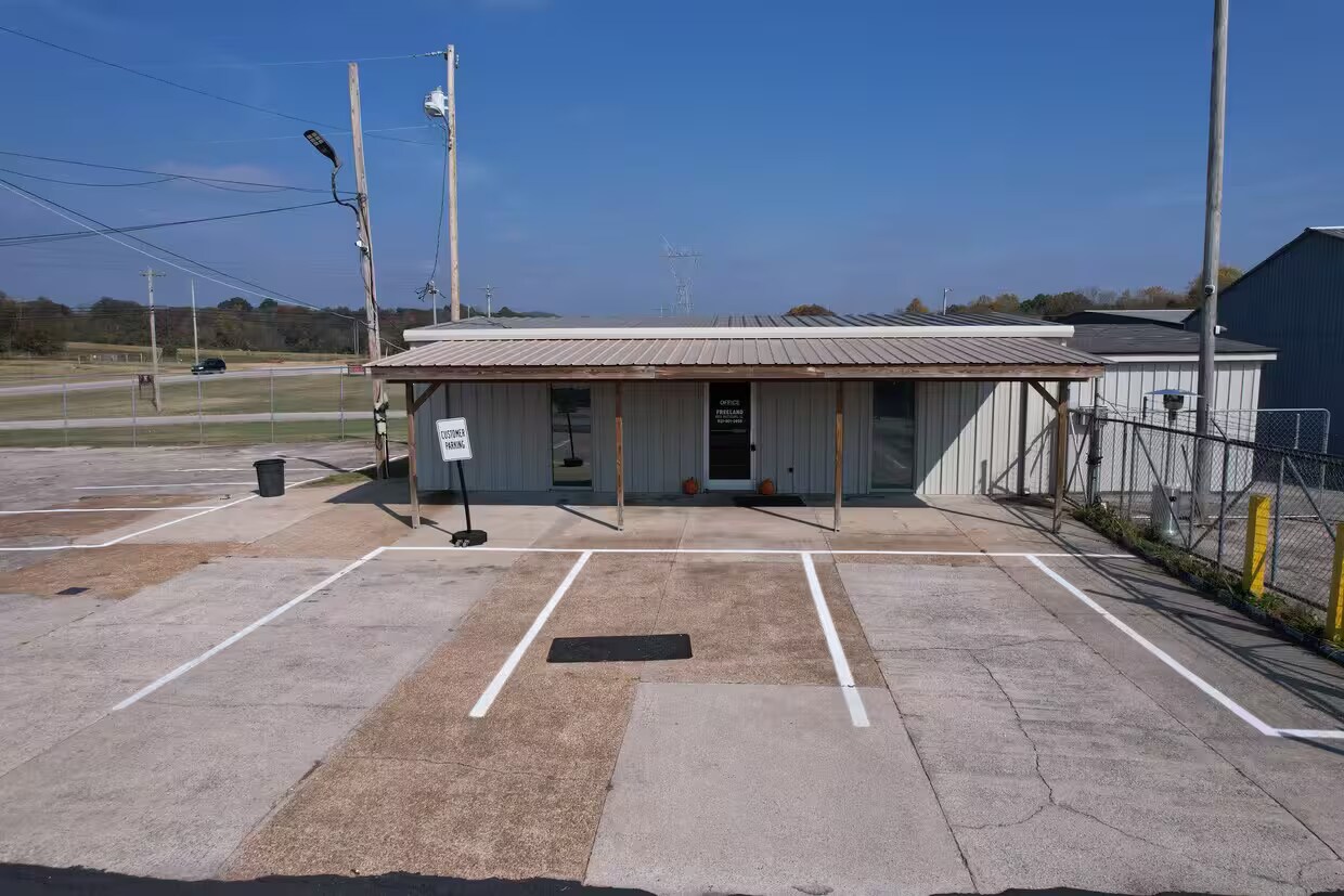 1230 Industrial Park Rd, Columbia, TN for Rent