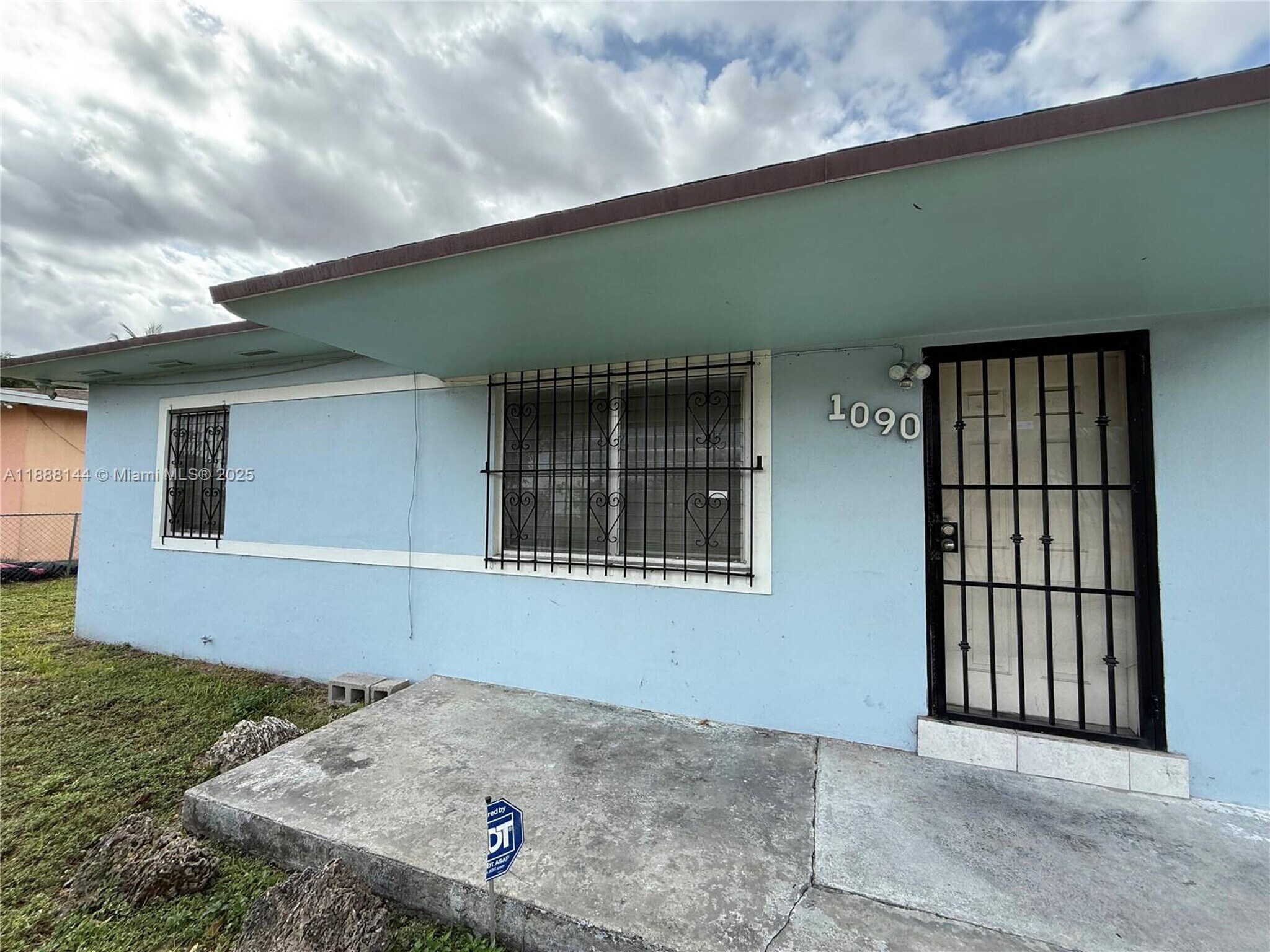 1090 NW 112th St, Miami, FL for Sale