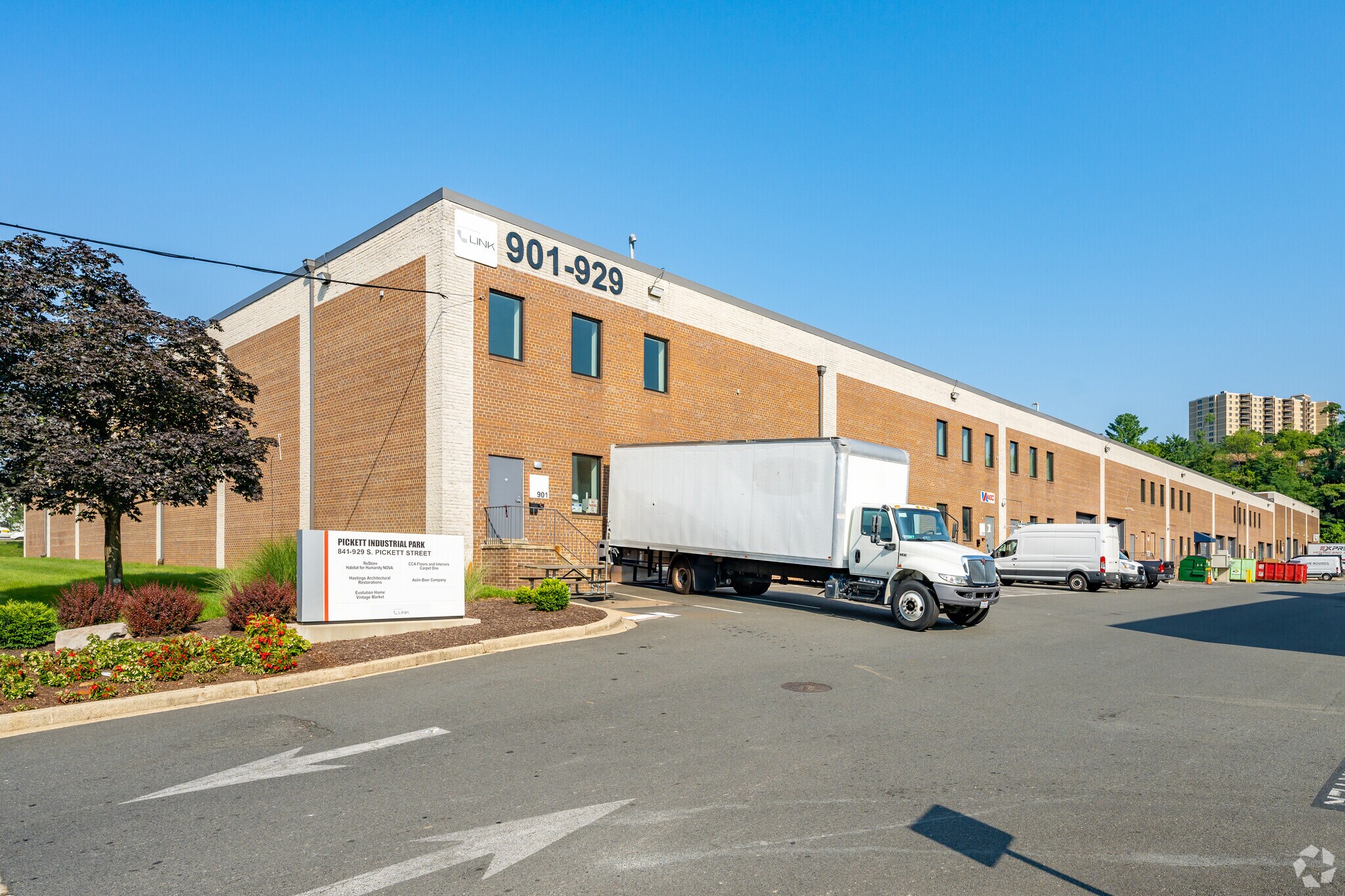 901-929 S Pickett St, Alexandria, VA for Rent