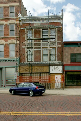 Battle Creek, MI Storefront Retail/Residential - 34 Michigan Ave E