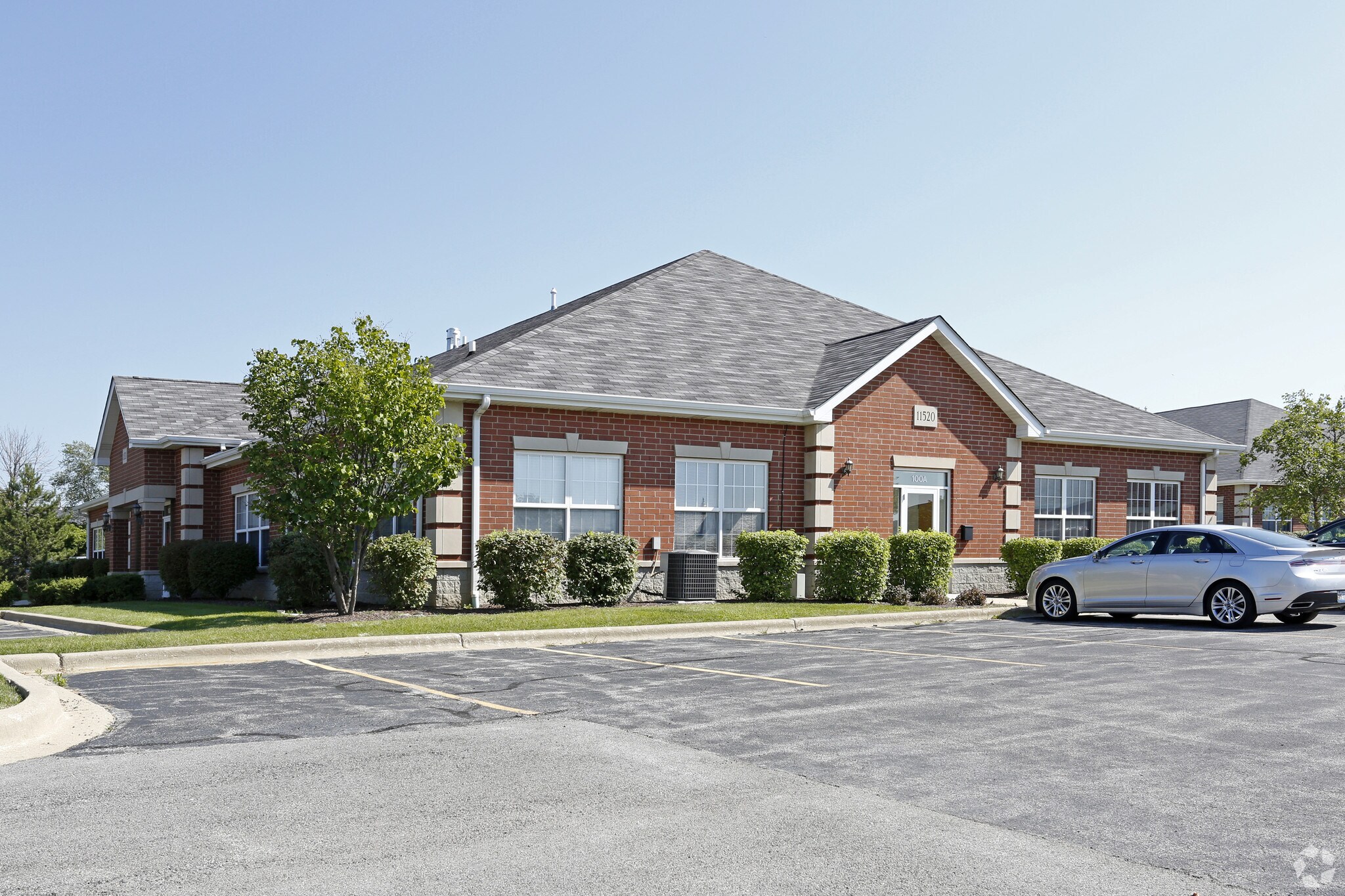 11520 W 183rd St, Orland Park, IL for Sale