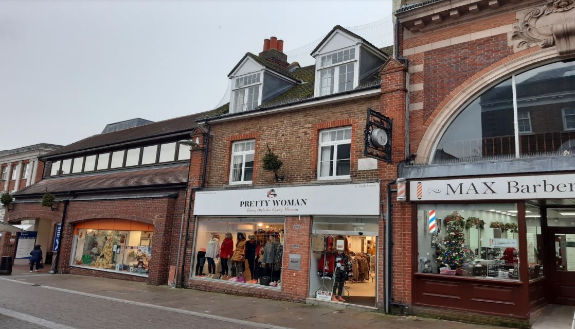 21 High St, Leatherhead, SRY for Rent