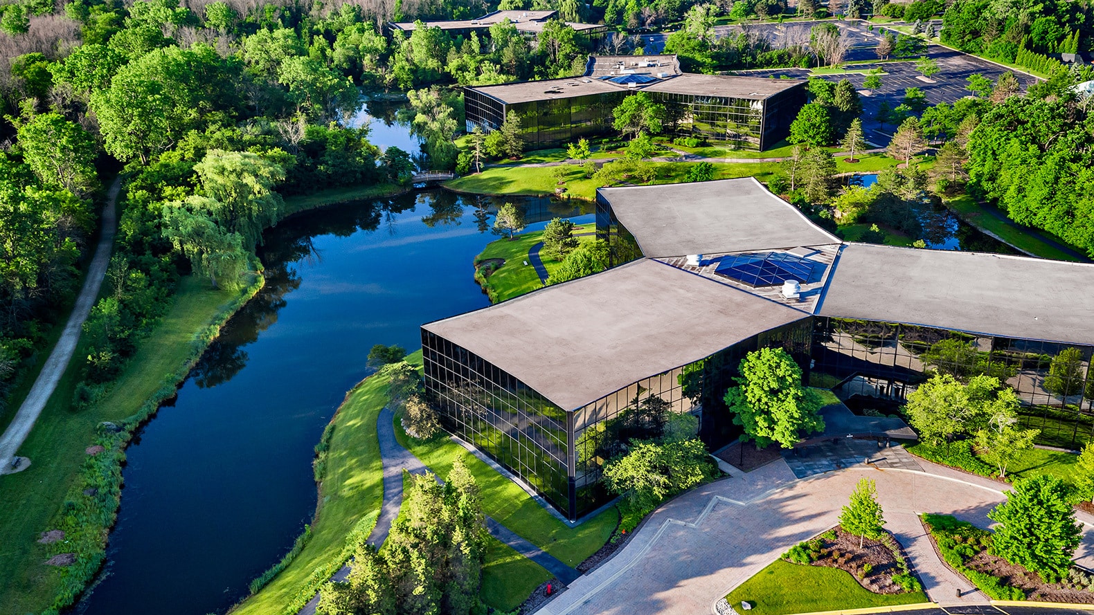 2333 Waukegan Rd, Bannockburn, IL for Rent