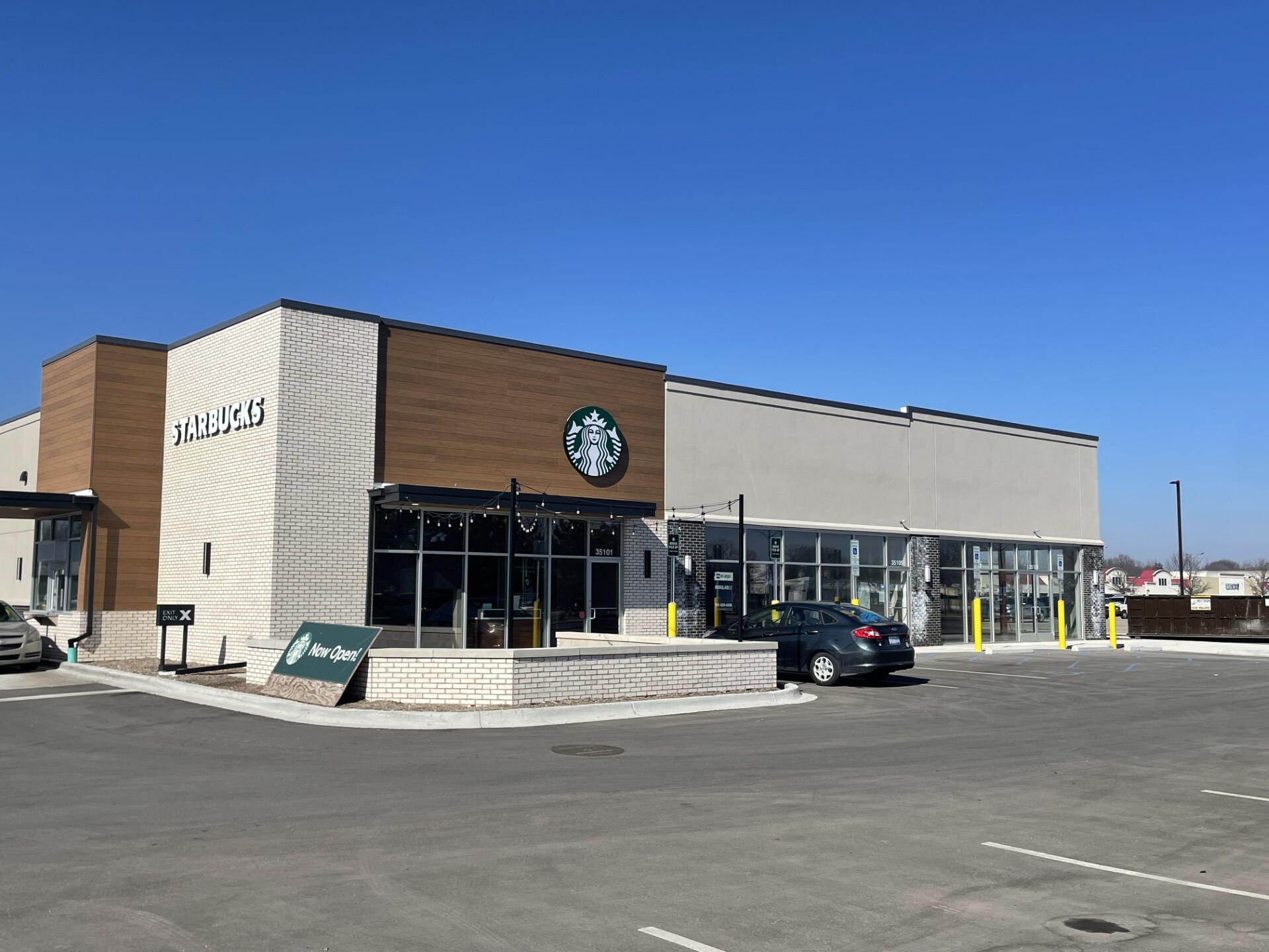 1712 S Garfield Ave, Traverse City, MI for Rent