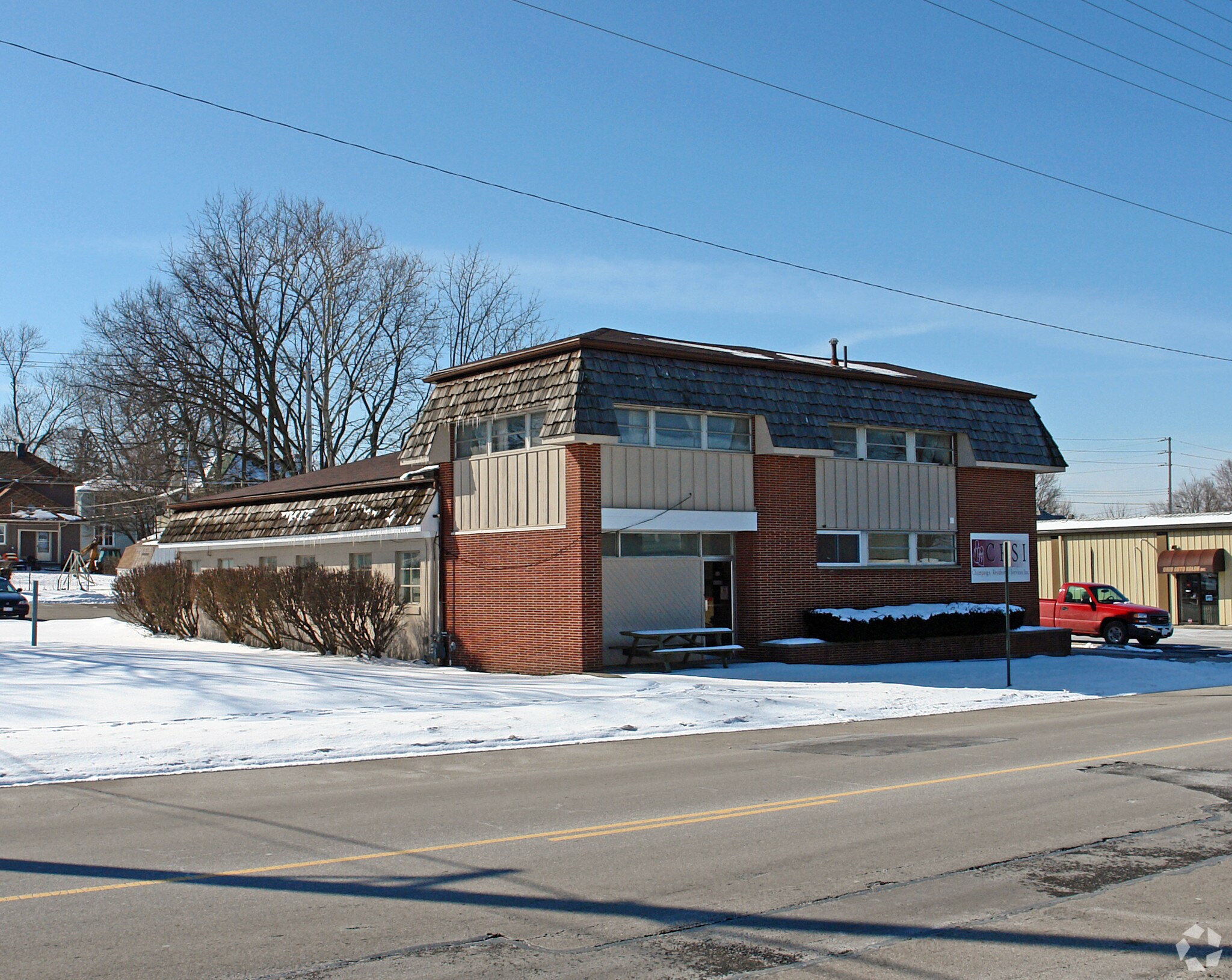 1711 W Main St, Springfield, OH for Sale