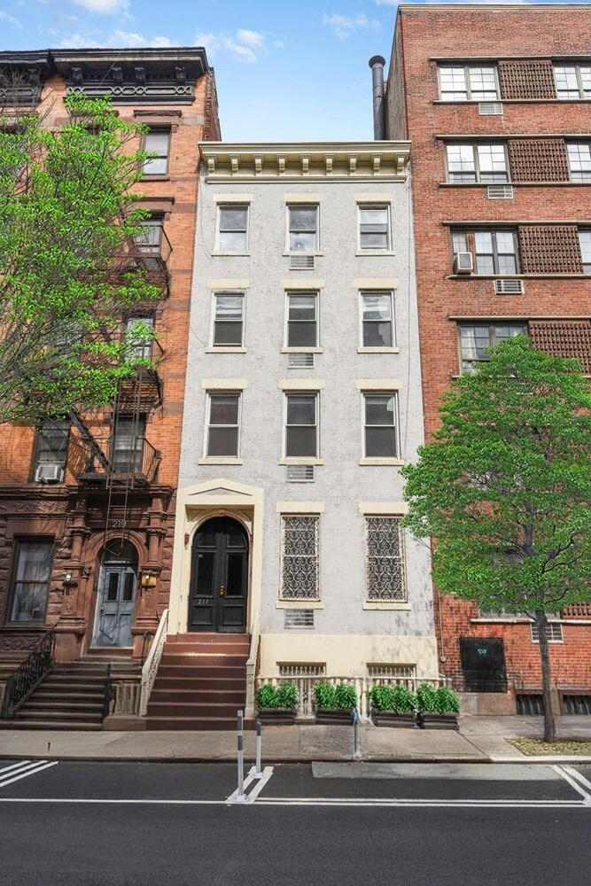 217 W 15th St, New York, NY for Sale