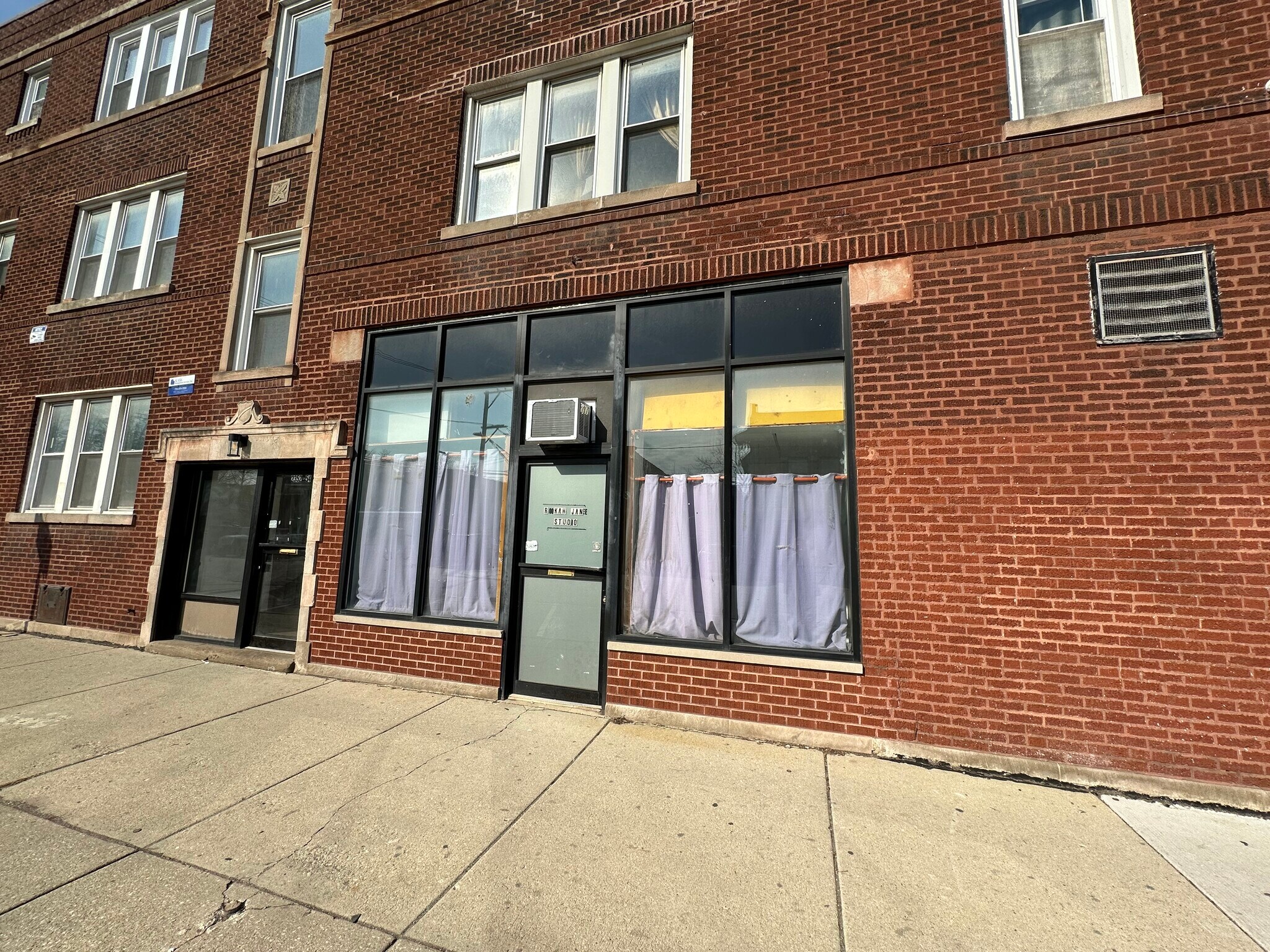 2354 N Saint Louis Ave, Chicago, IL for Rent
