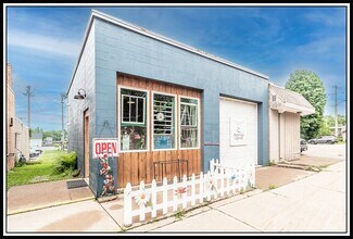 Iola, WI Storefront - 185 E State St Iola, WI Storefront - 185 E State St