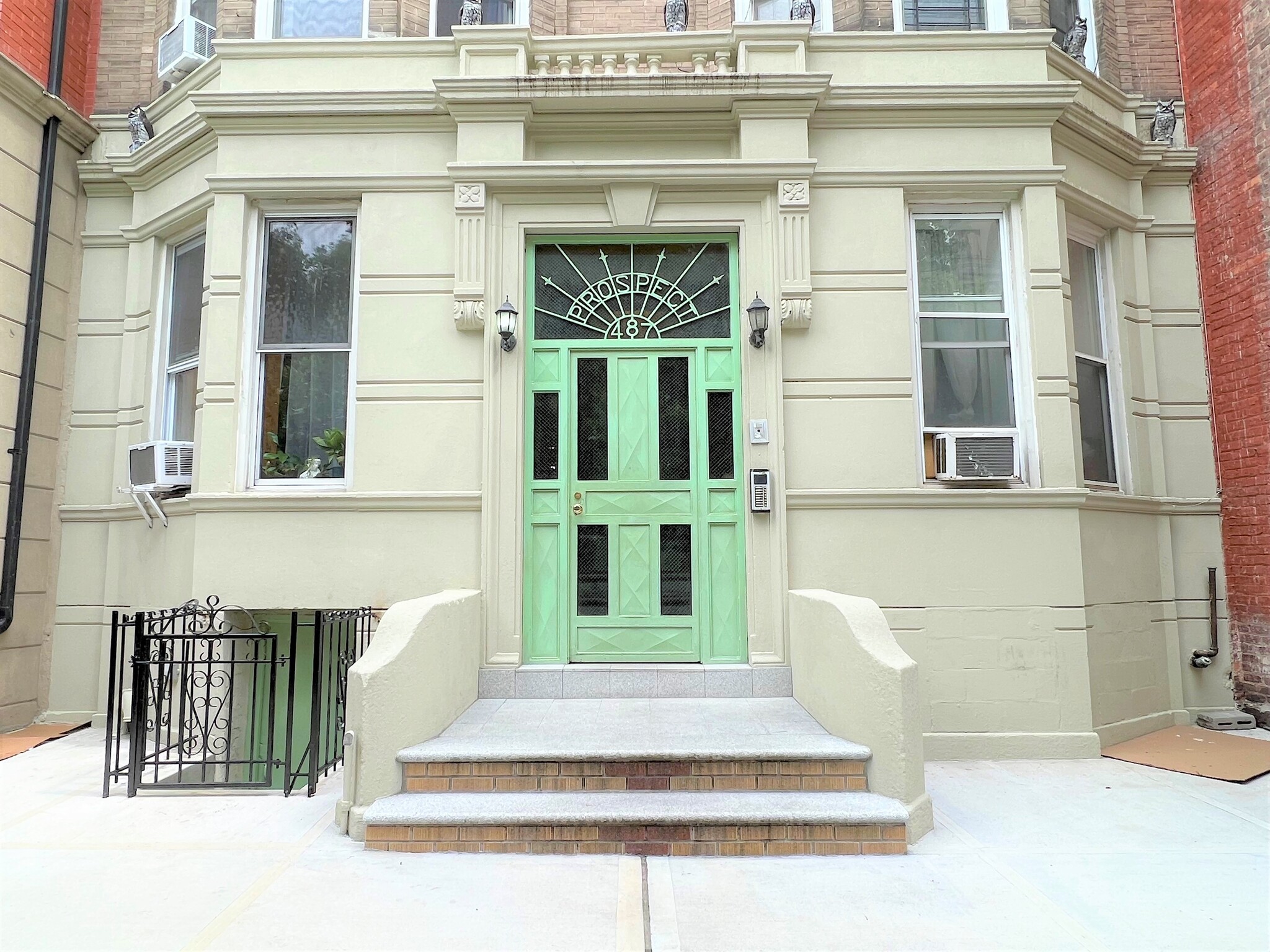 487 Prospect Pl, Brooklyn, NY for Sale