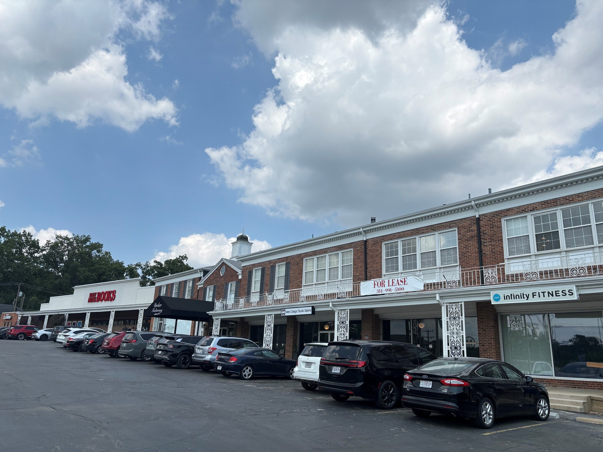 620-A N McKnight Rd, University City, MO for Rent