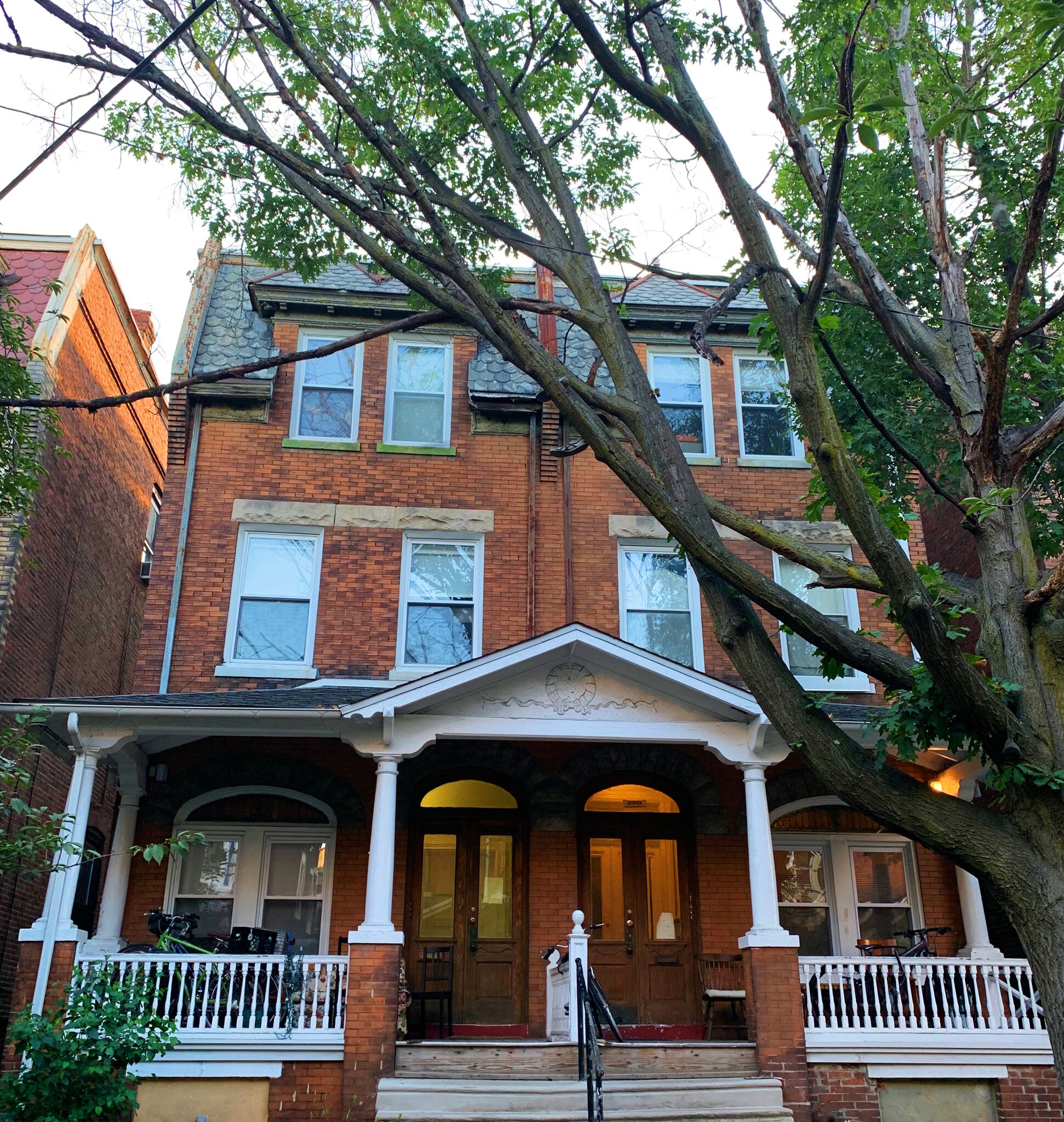 220 Buckingham Pl, Philadelphia, PA for Sale