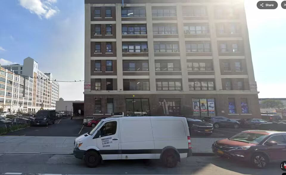 30-11 47th ave, Long Island City, NY for Rent