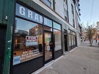 Chicago, IL Retail - 838-840 W Grand Ave