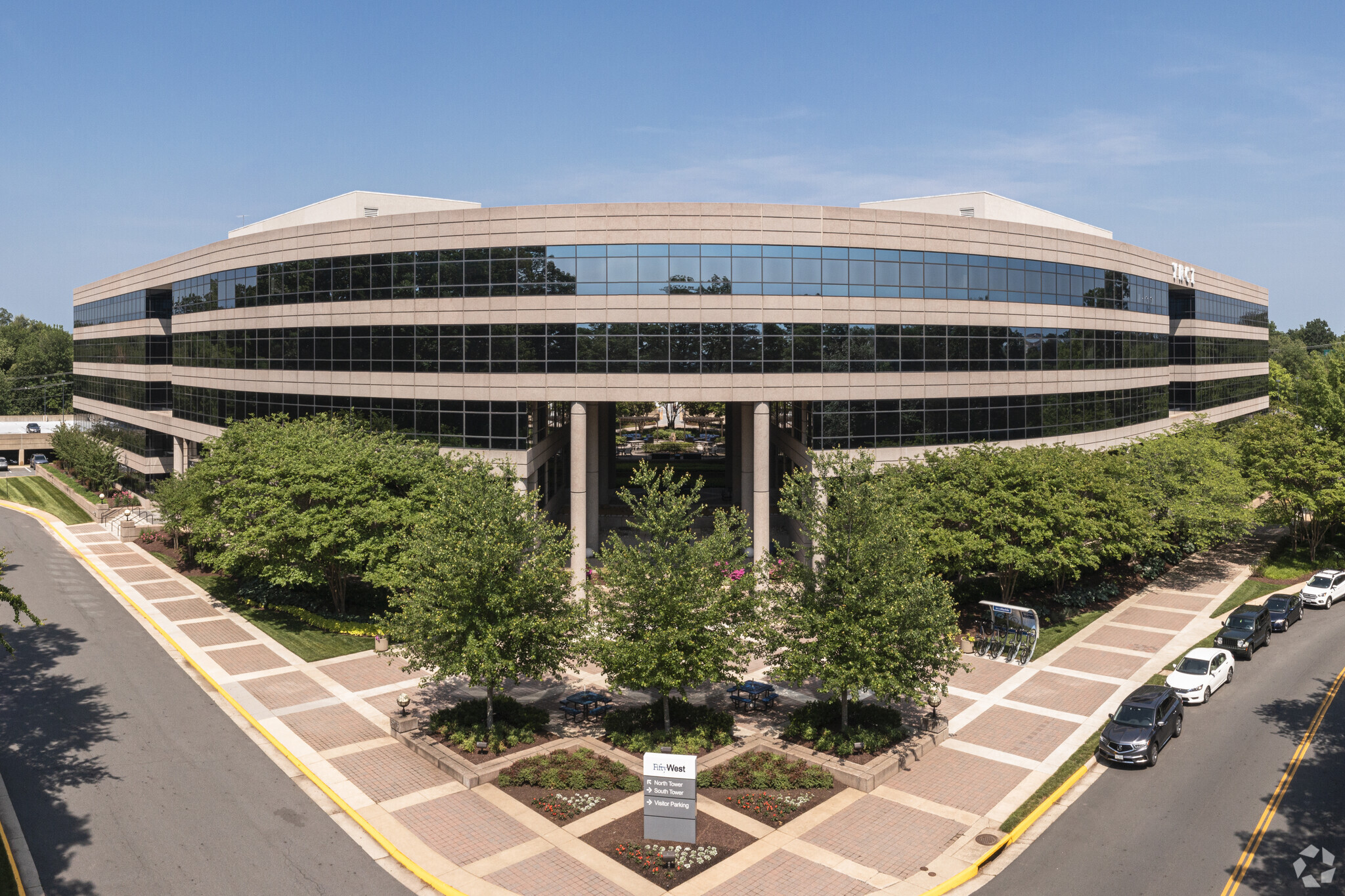 3975 Fair Ridge Dr, Fairfax, VA for Rent