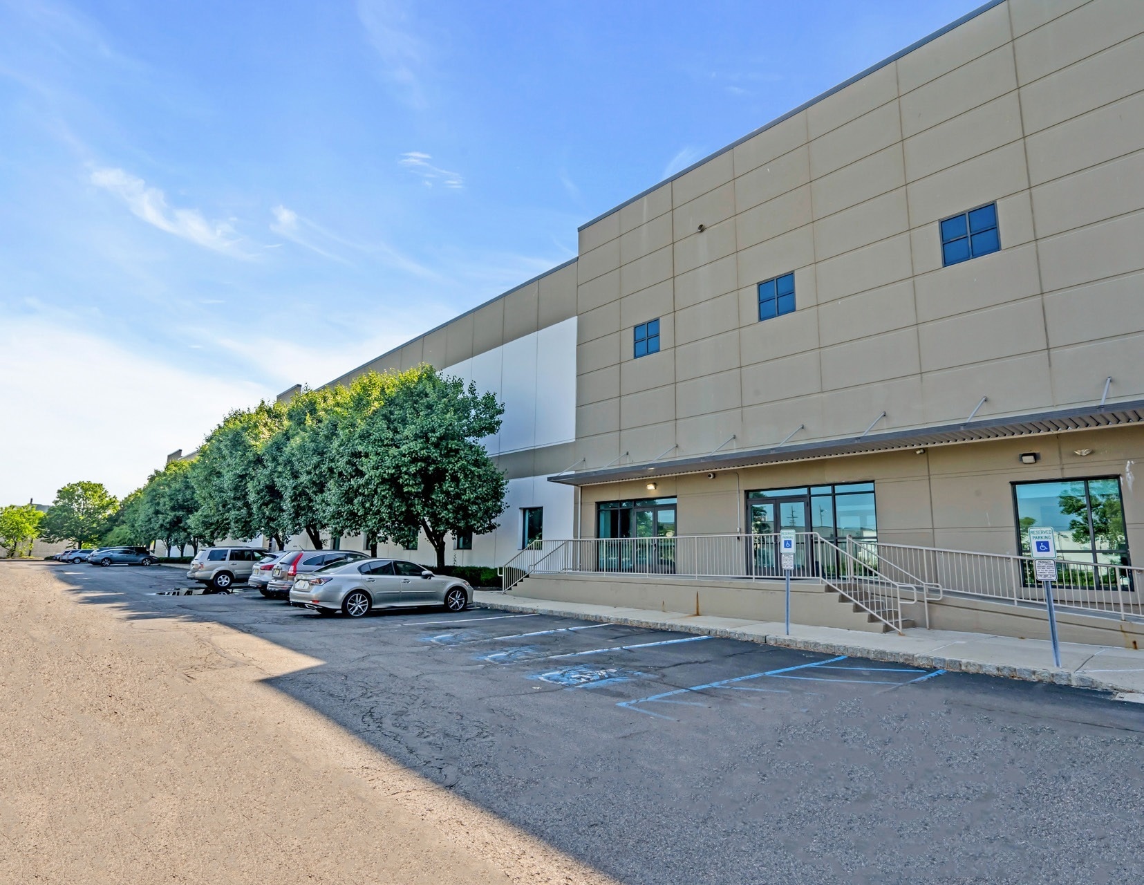 350 Starke Rd, Carlstadt, NJ for Rent