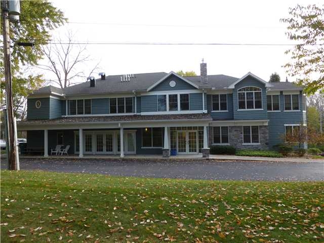 400 Whitney Rd, Penfield, NY for Rent