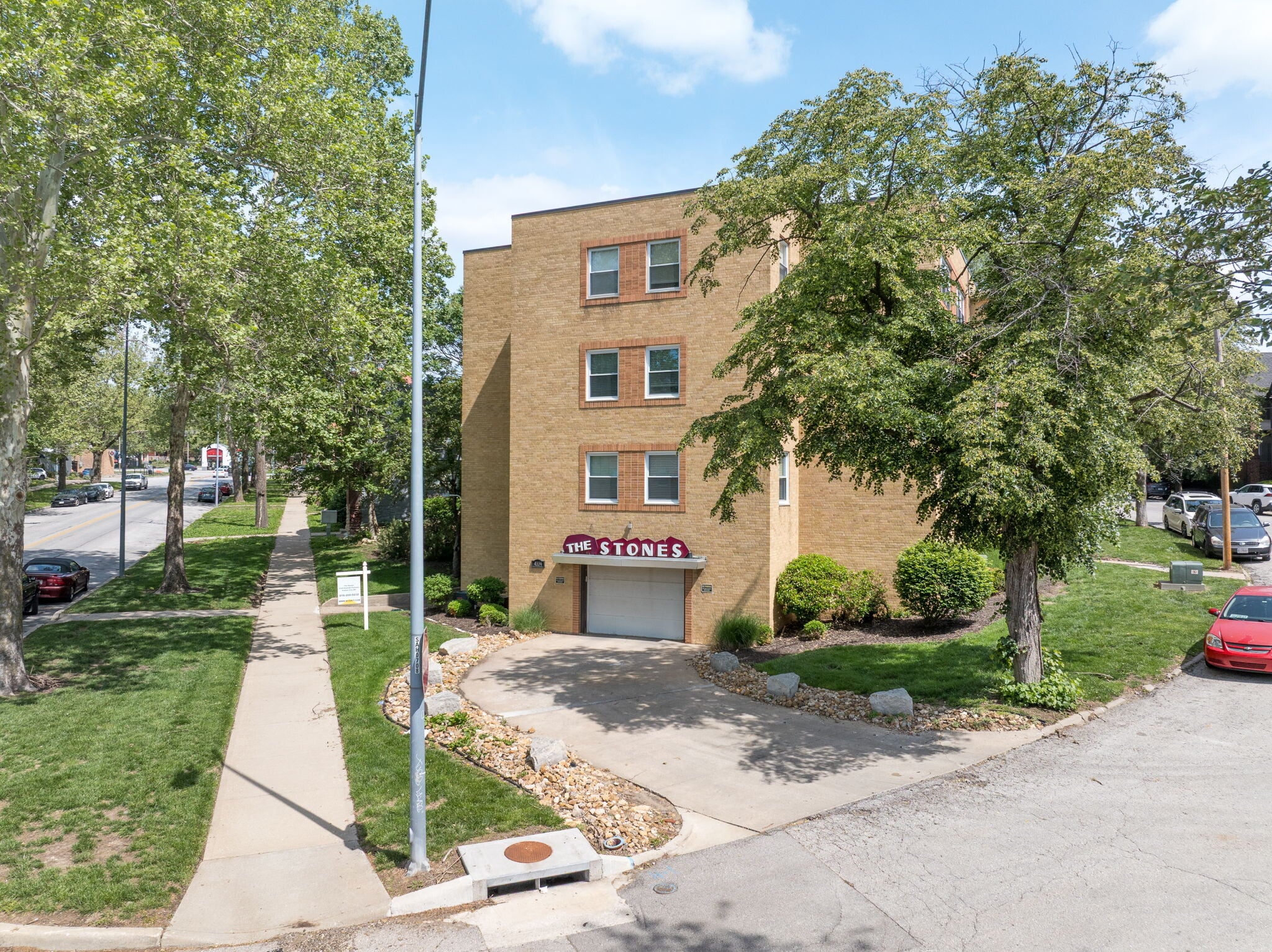 4339 Roanoke Pkwy, Kansas City, MO for Sale